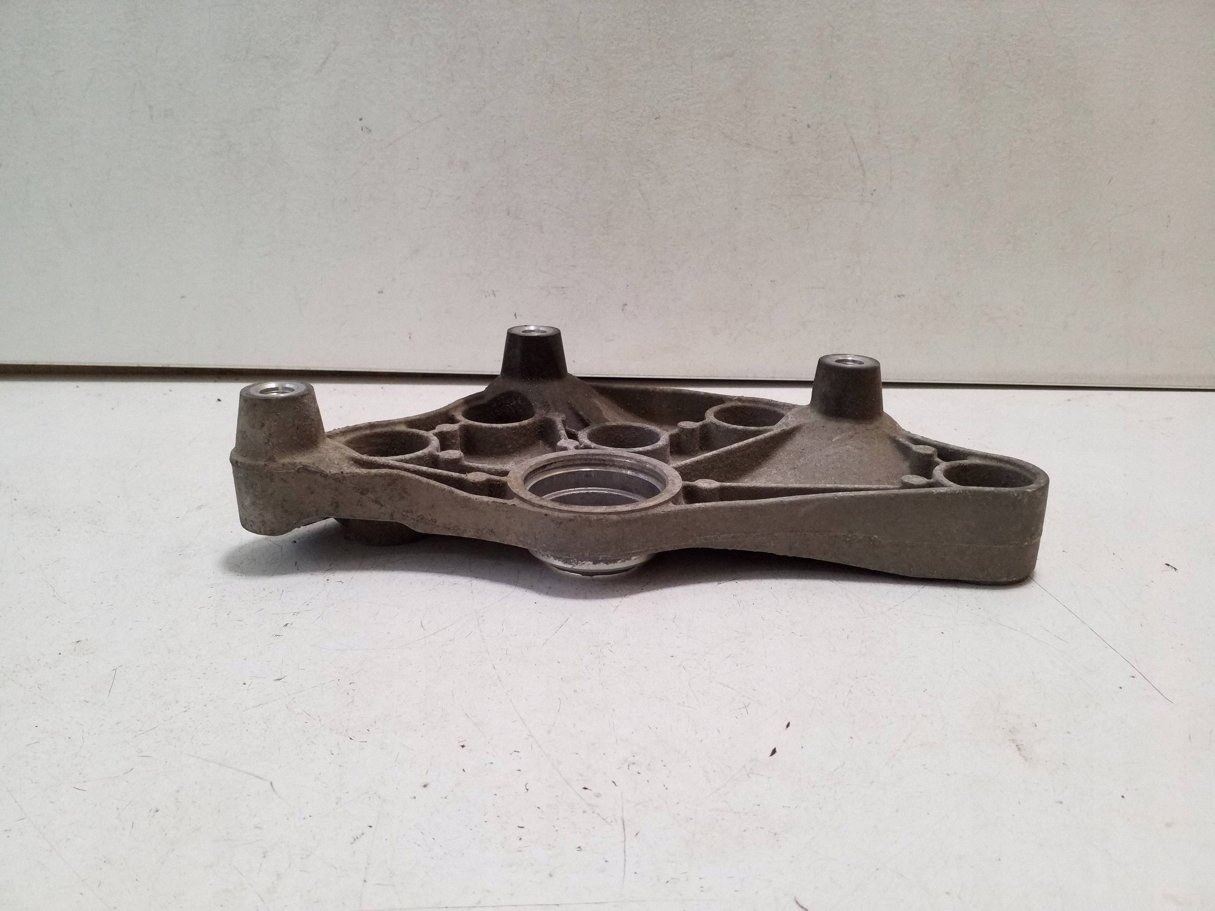 Support différentiel avant Mercedes-Benz OEM A6420140500 image 3