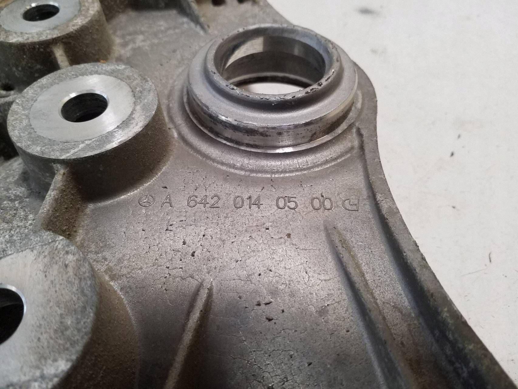 Support différentiel avant Mercedes-Benz OEM A6420140500 image 5