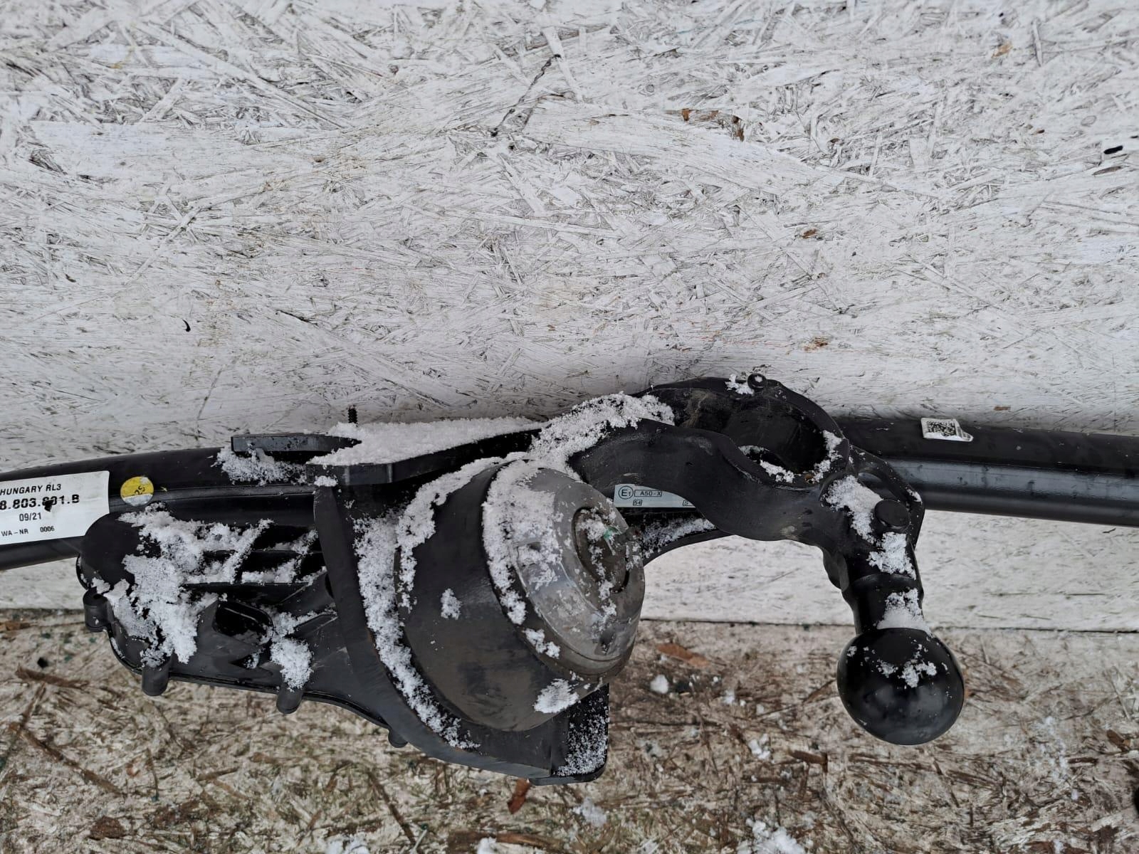 Gancho de remolque VW ARTEON OEM 3G8803881B - Usado image 3