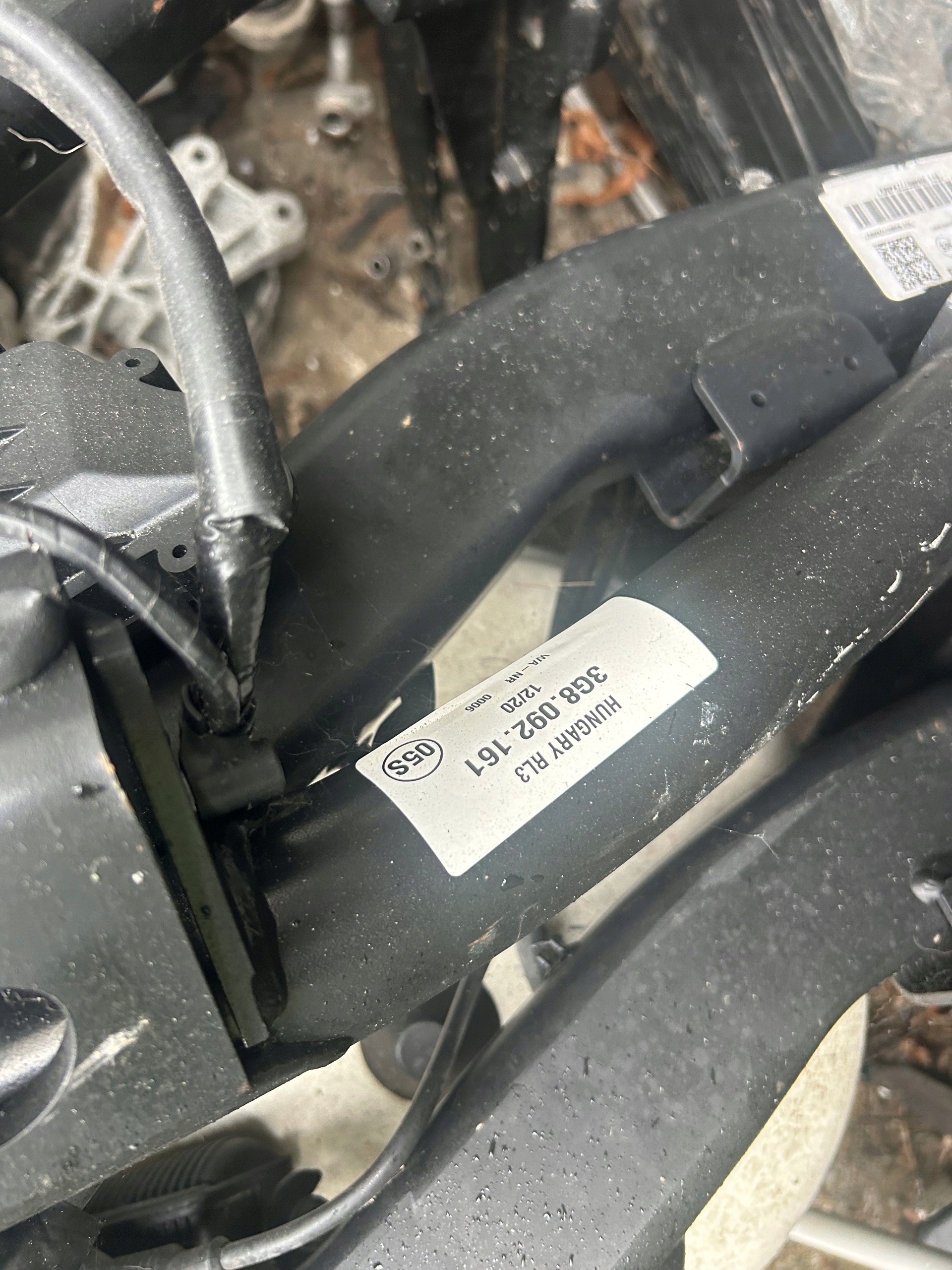 Gancho de remolque VW ARTEON OEM 3G8803881B - Usado image 5