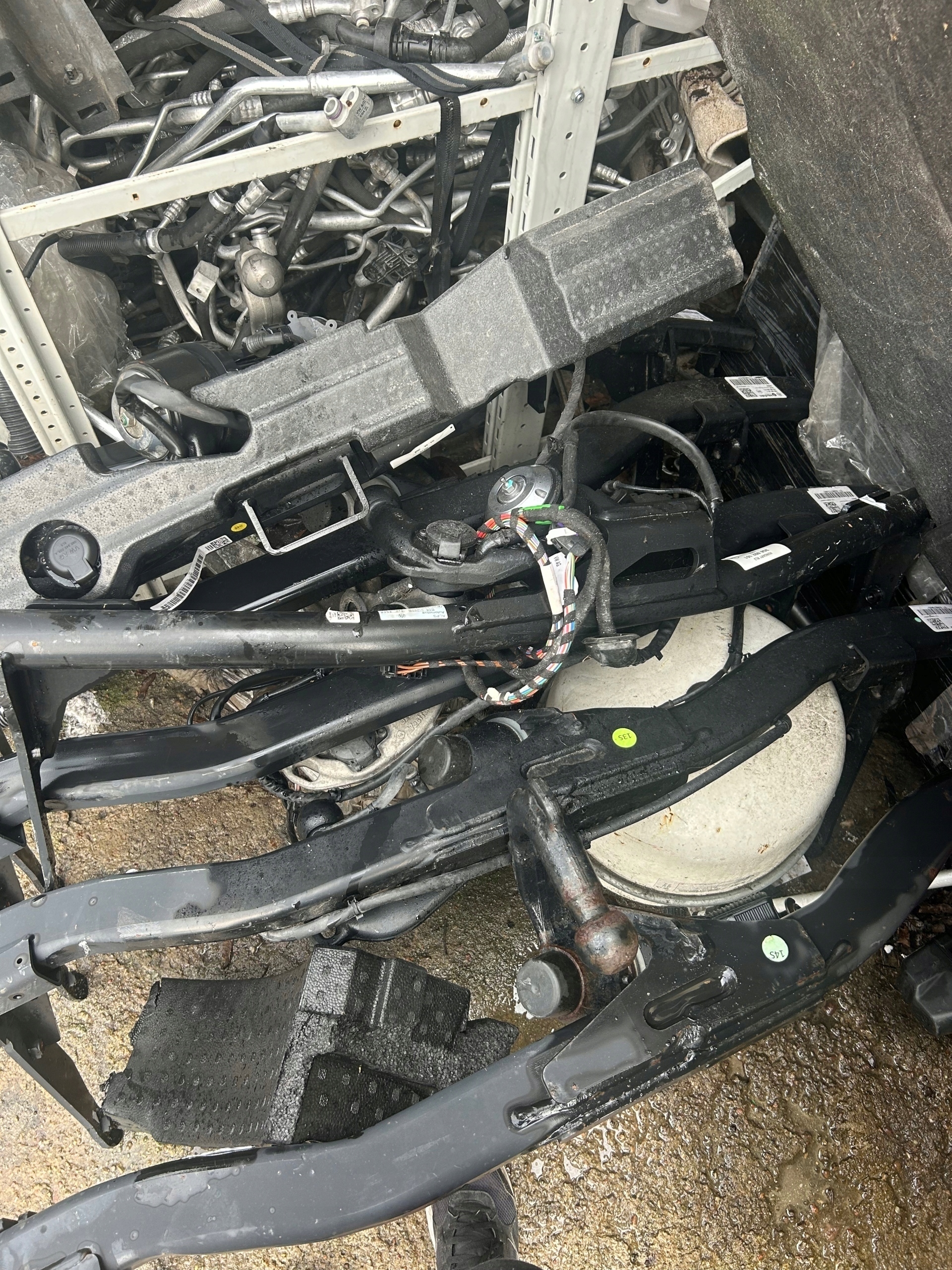 Gancho de remolque VW ARTEON OEM 3G8803881B - Usado image 6