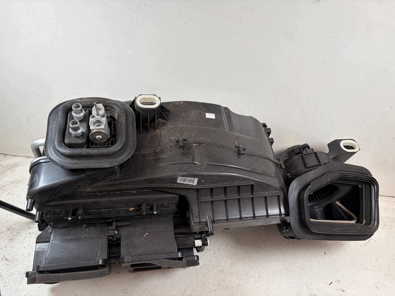 Värmekärna Mercedes W177 OEM A2478302503 image 2