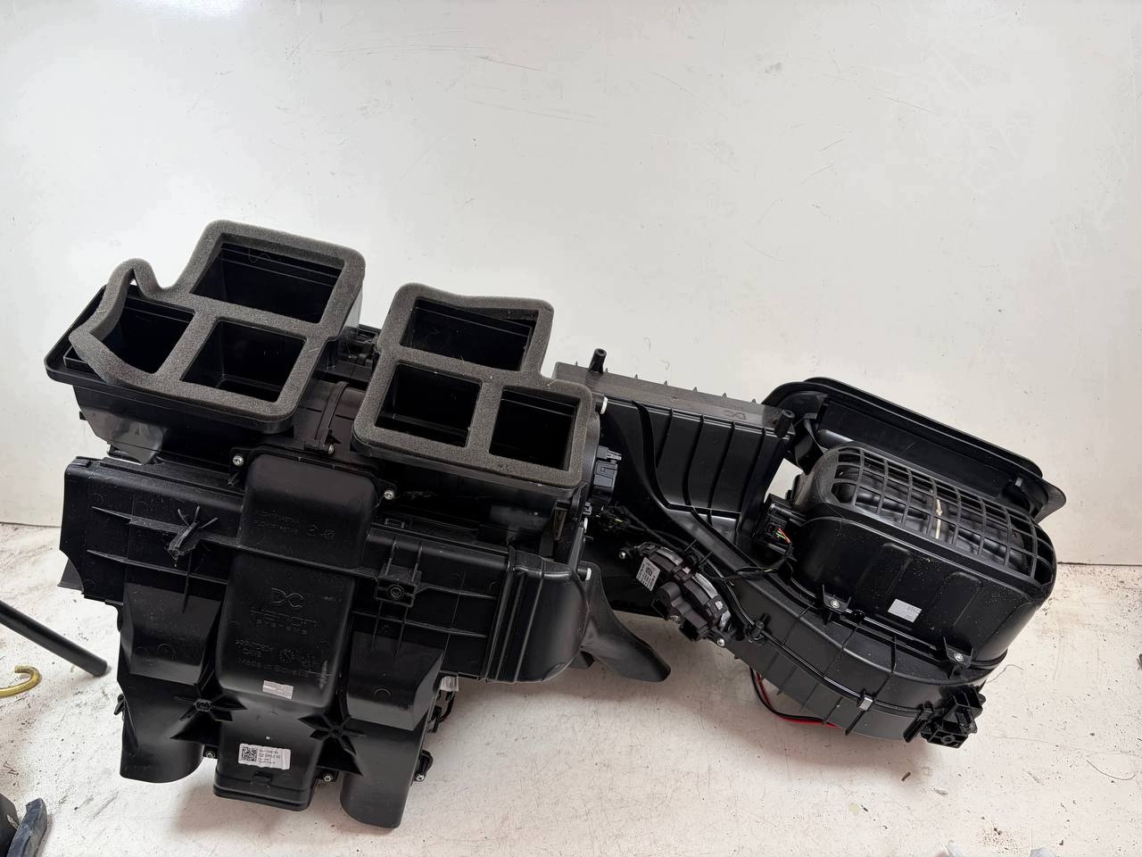 Värmekärna Mercedes W177 OEM A2478302503 image 6