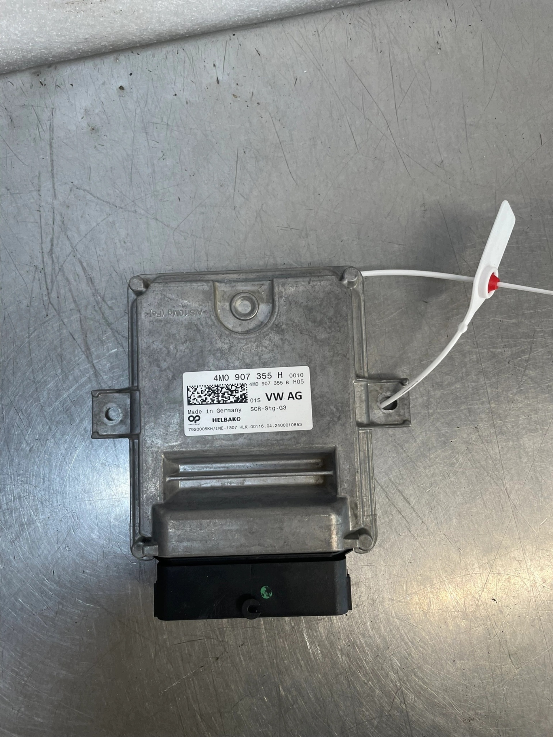 Controlador AdBlue OEM 4M0907355H para Audi A4-A8 Q5 Q7 image 4