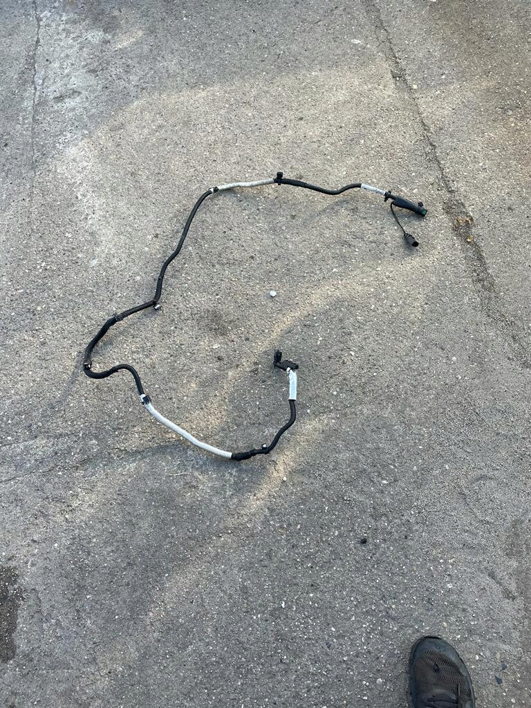 AdBlue-letku Audi Q5 OEM 80A131961J - Käytetty