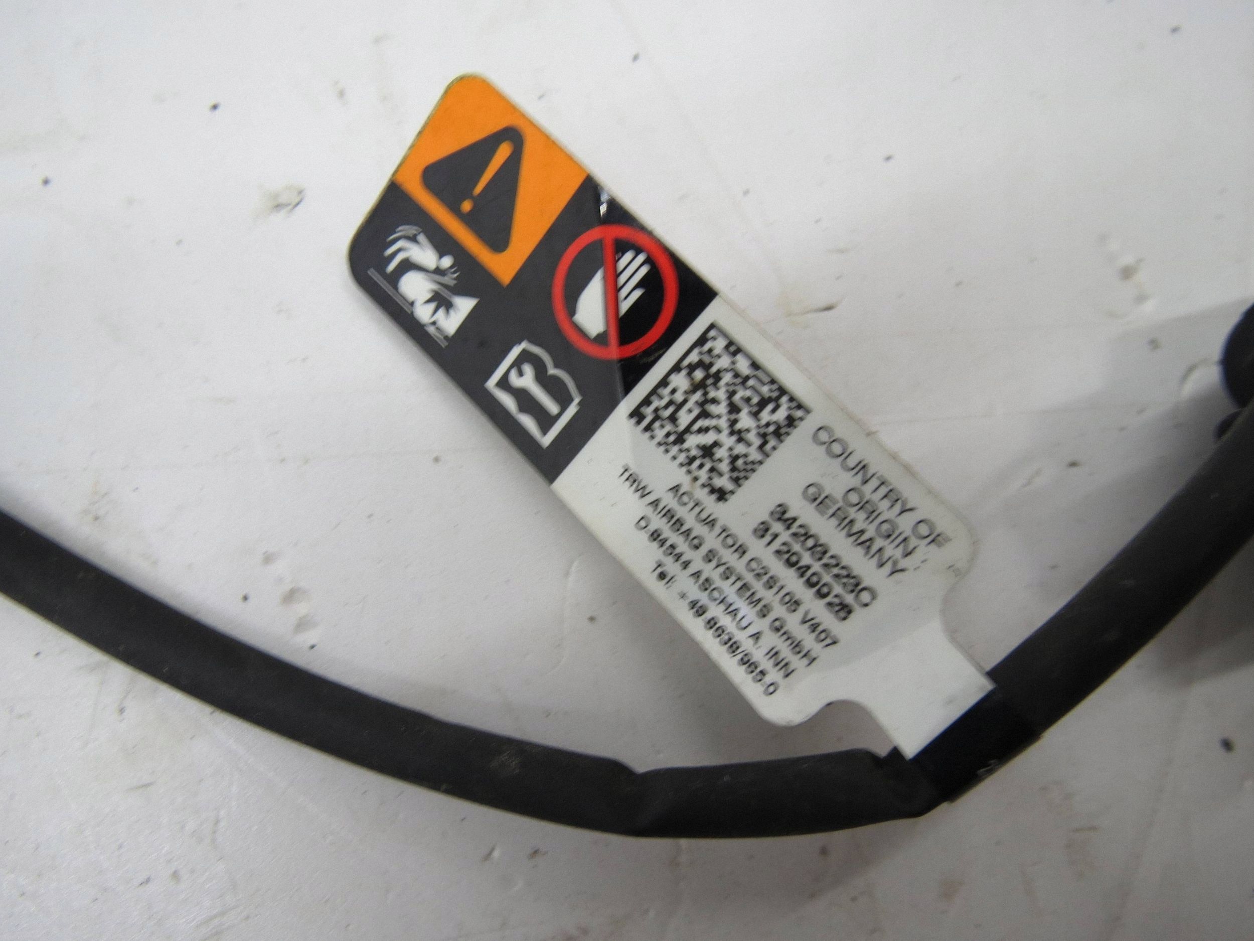 Carga Pirotécnica Capô Esquerdo OEM 31688050 Volvo image 7