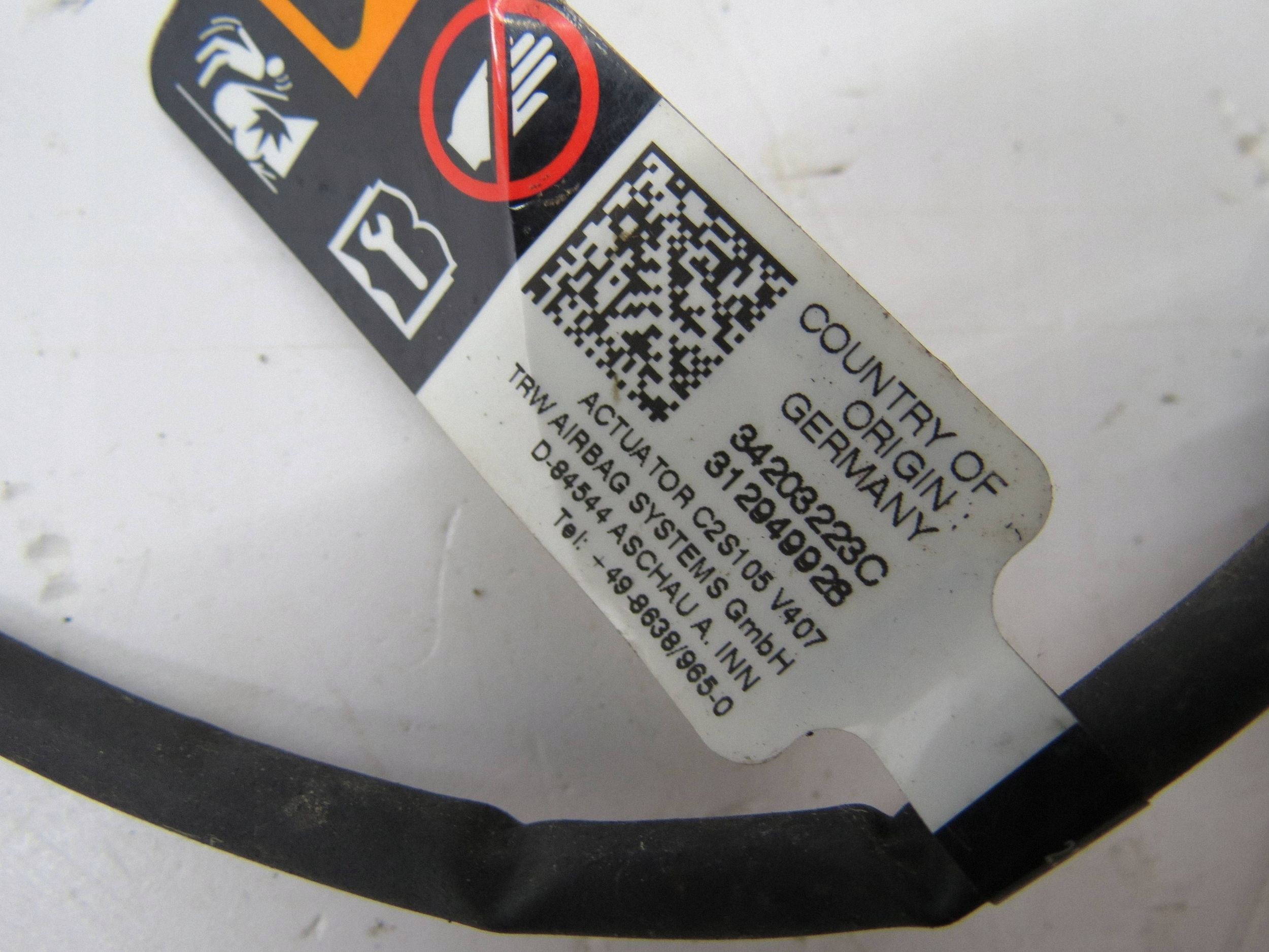 Carga Pirotécnica Capô Esquerdo OEM 31688050 Volvo image 8