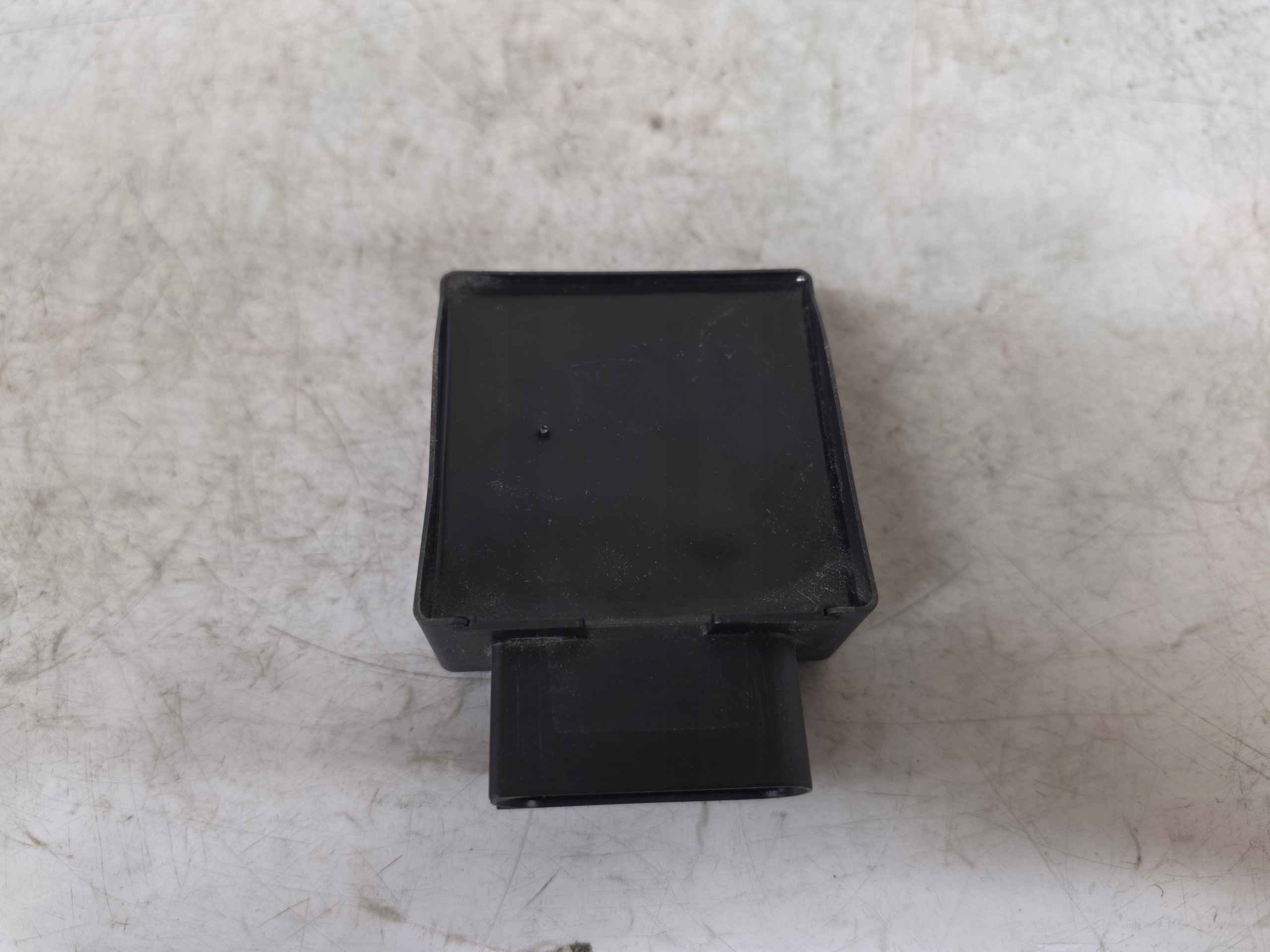 Módulo de relé da bomba de combustível OEM 5Q0906121F image 3