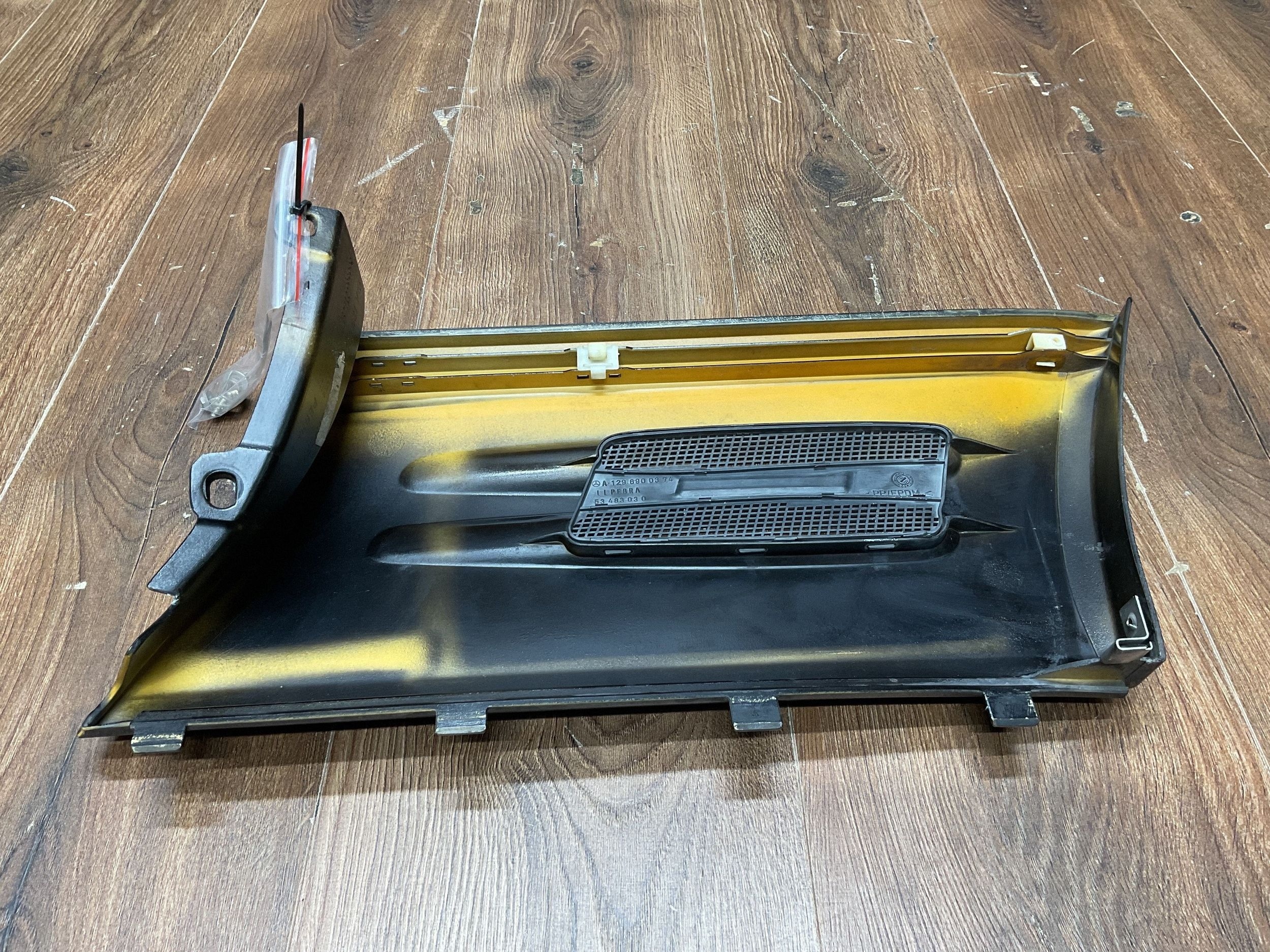 Garde-boue gauche OEM A1296900374 Mercedes-Benz image 10