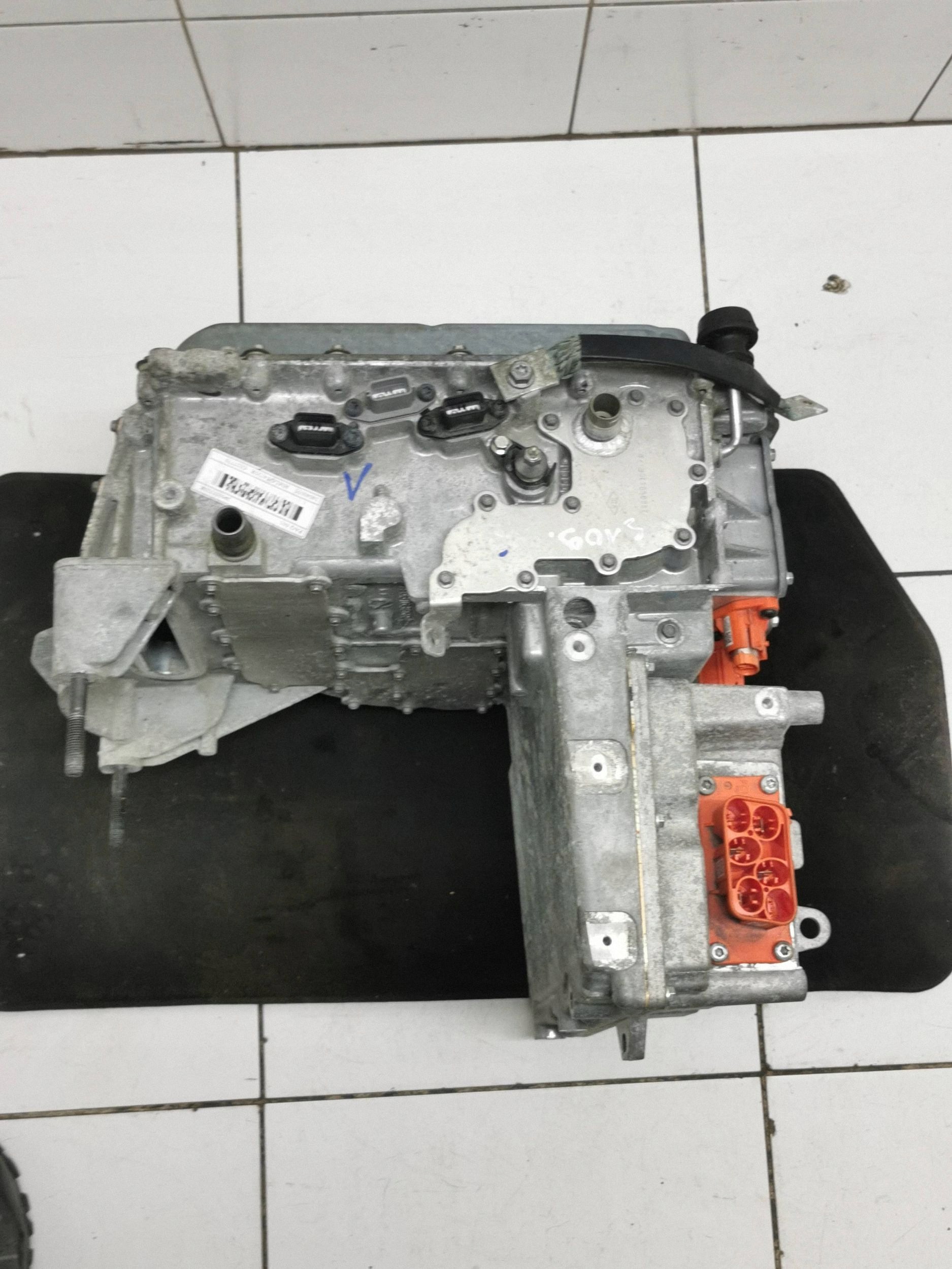 Inversor Renault Zoe OEM 296G90650R - Usado image 4