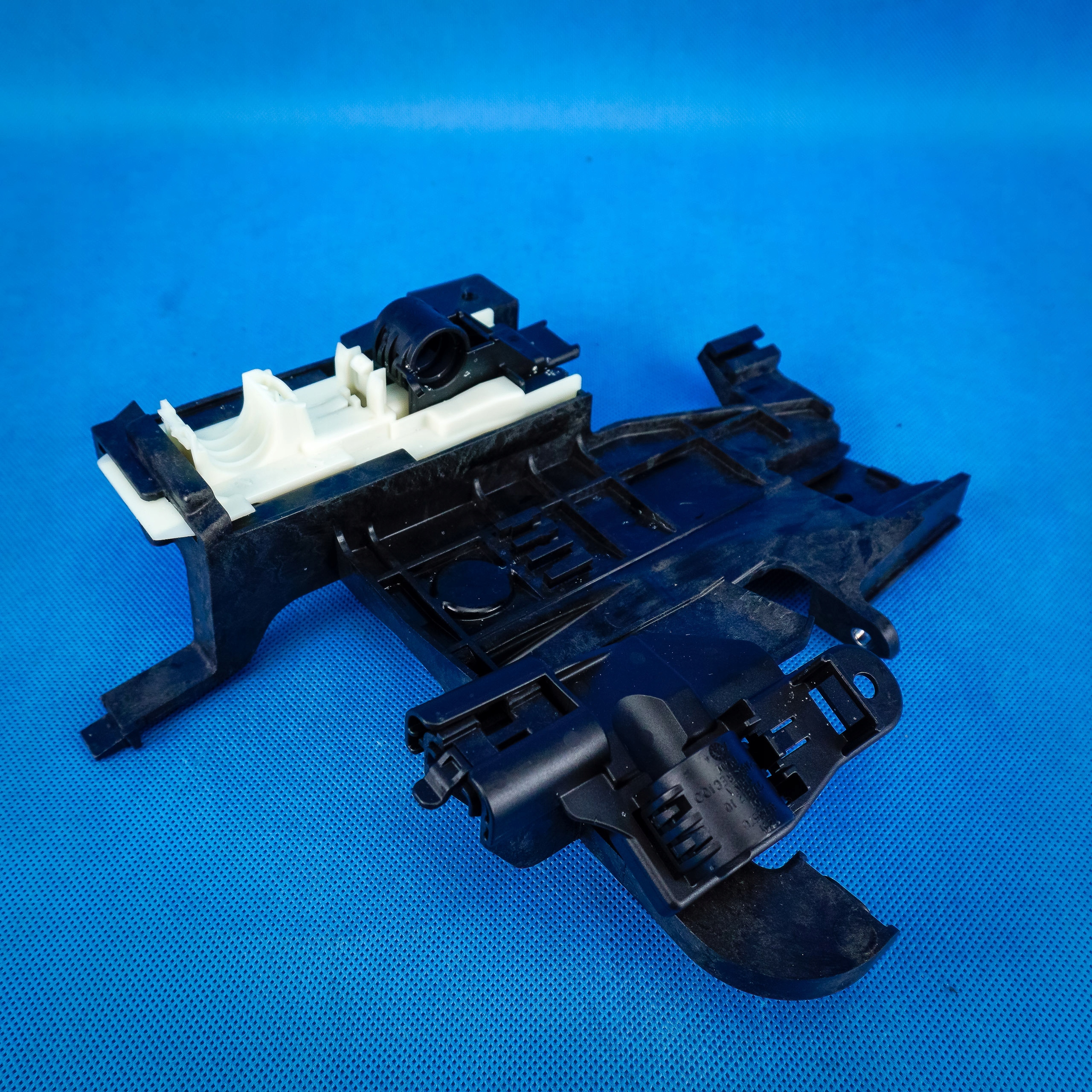 BMW X5 G05 X6 G06 Steuergeräthalter 12908663502