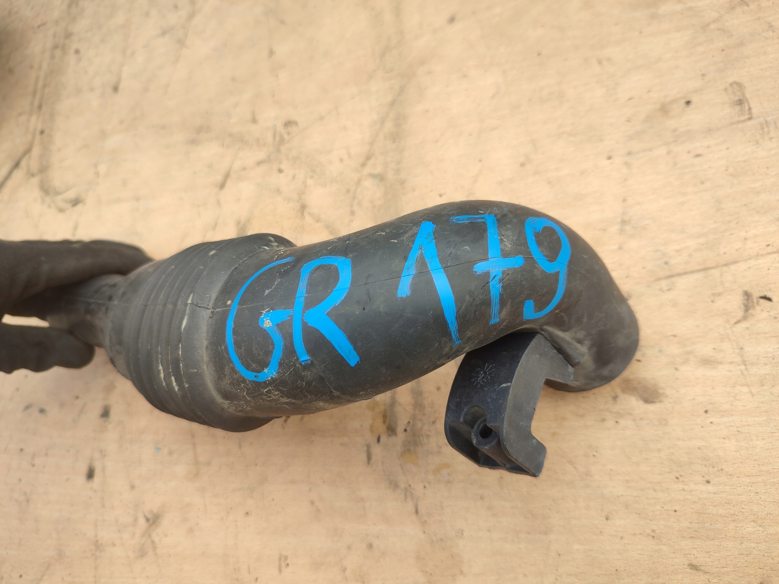 FIAT 500 07-15 Luftintagsslang 1.2 OEM 51806858 image 3