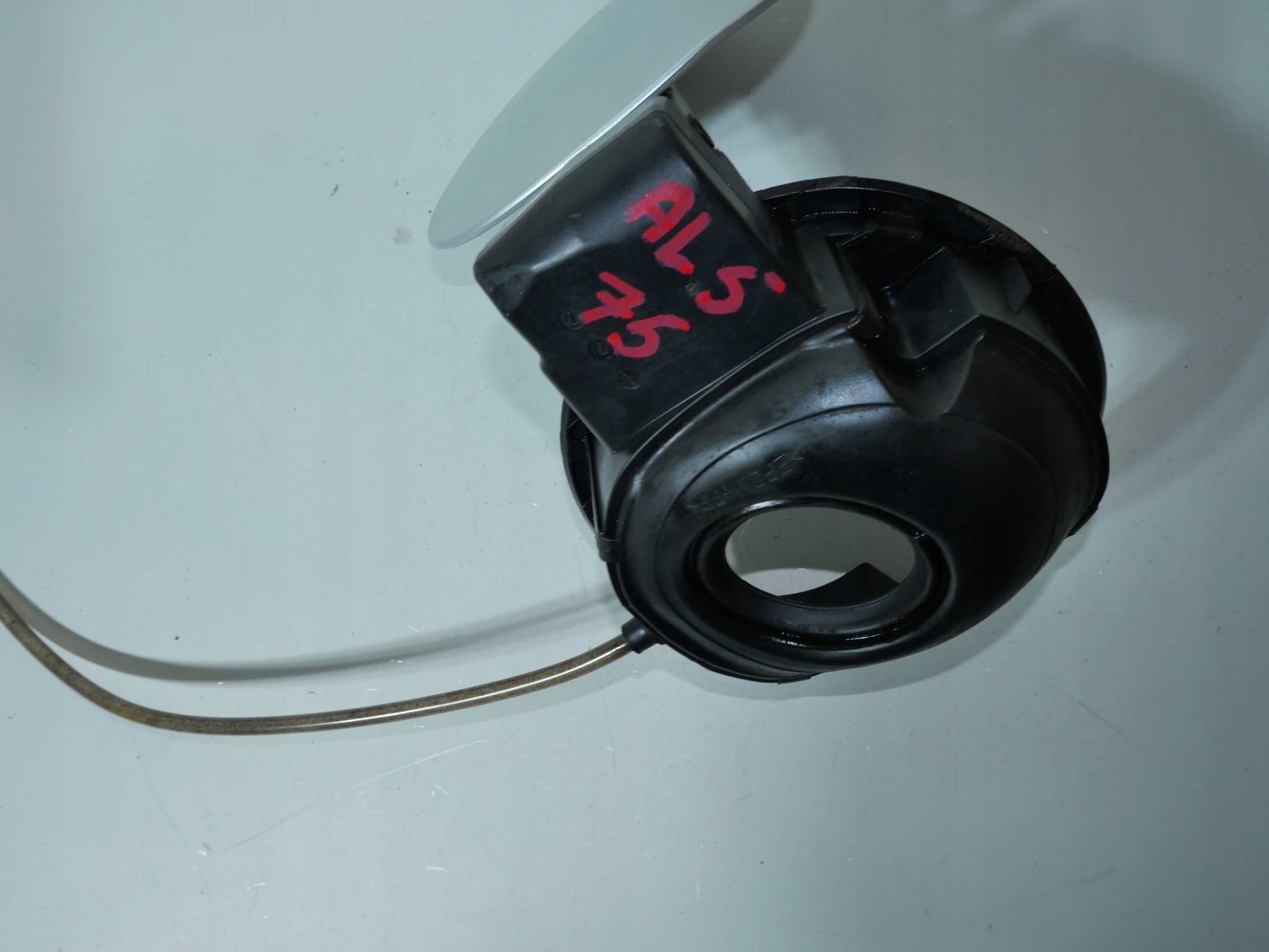 VW tanklock OEM 1K6809857 för Golf V Variant image 5