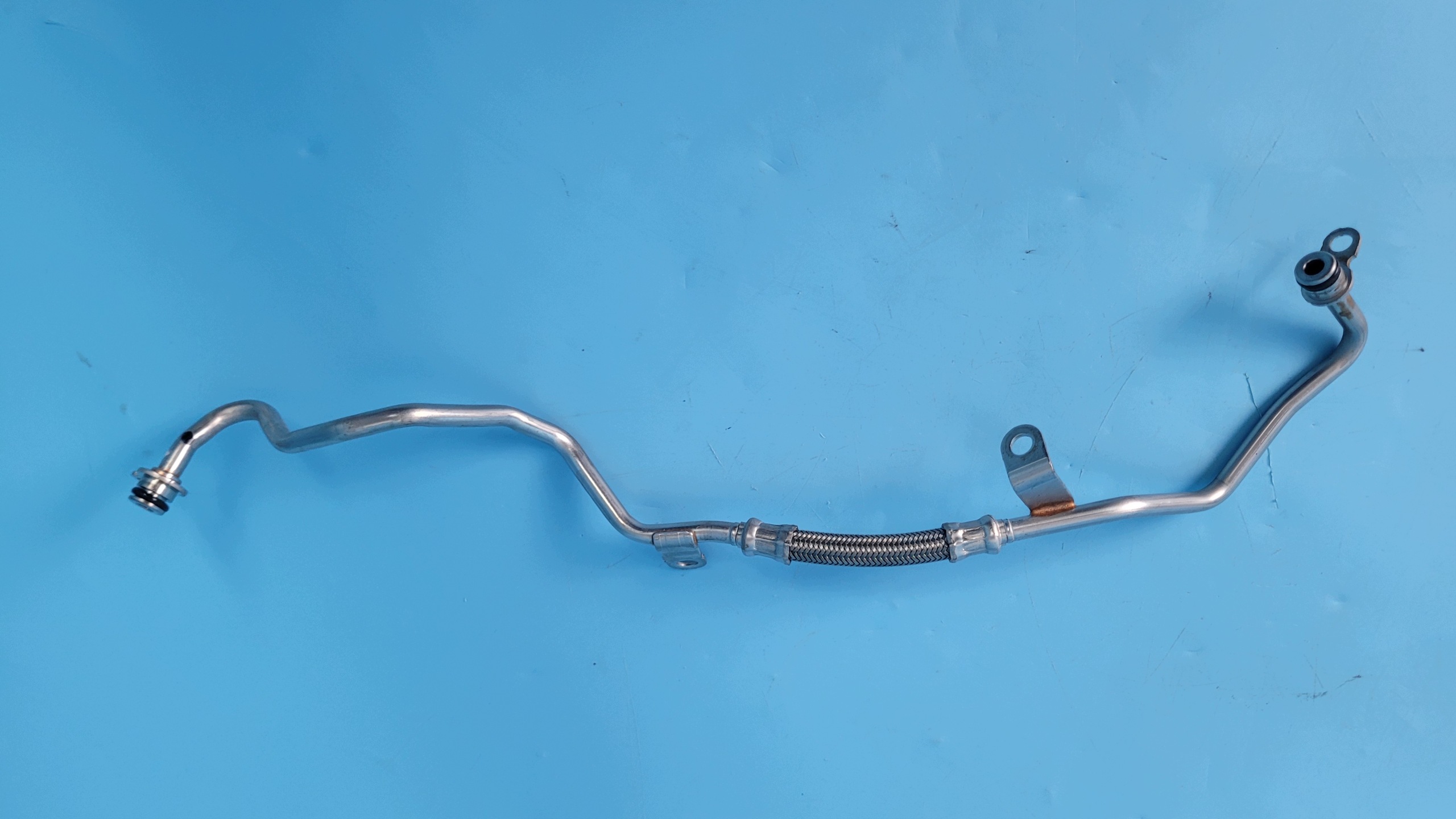 Mercedes-Benz Öleinfüllrohr OEM A6541802500 - Gebraucht image 2