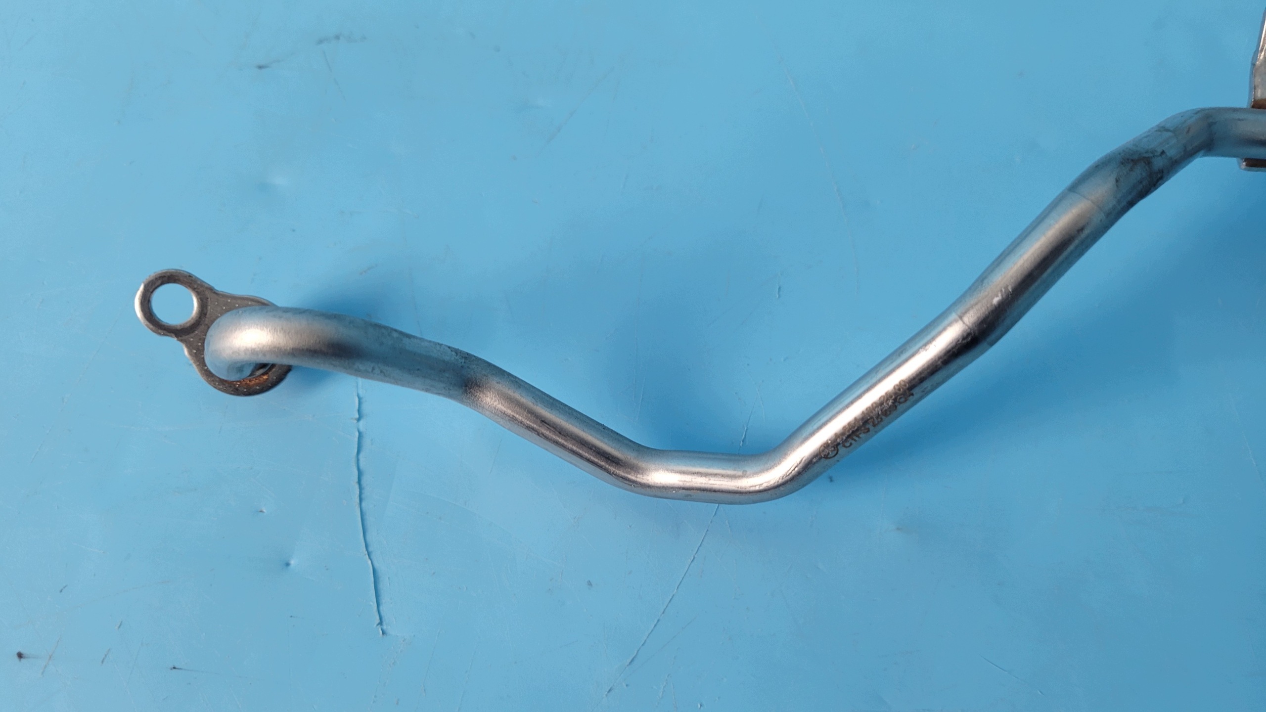 Mercedes-Benz Öleinfüllrohr OEM A6541802500 - Gebraucht image 5