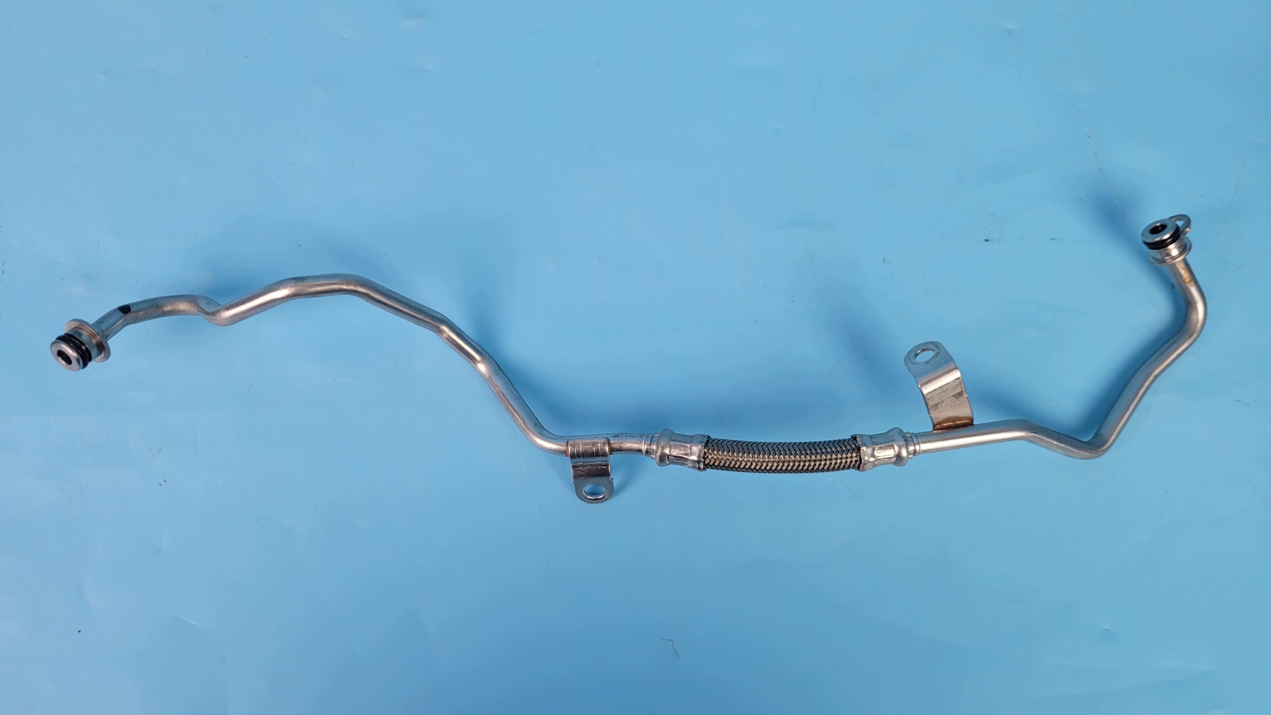Mercedes-Benz Öleinfüllrohr OEM A6541802500 - Gebraucht image 7