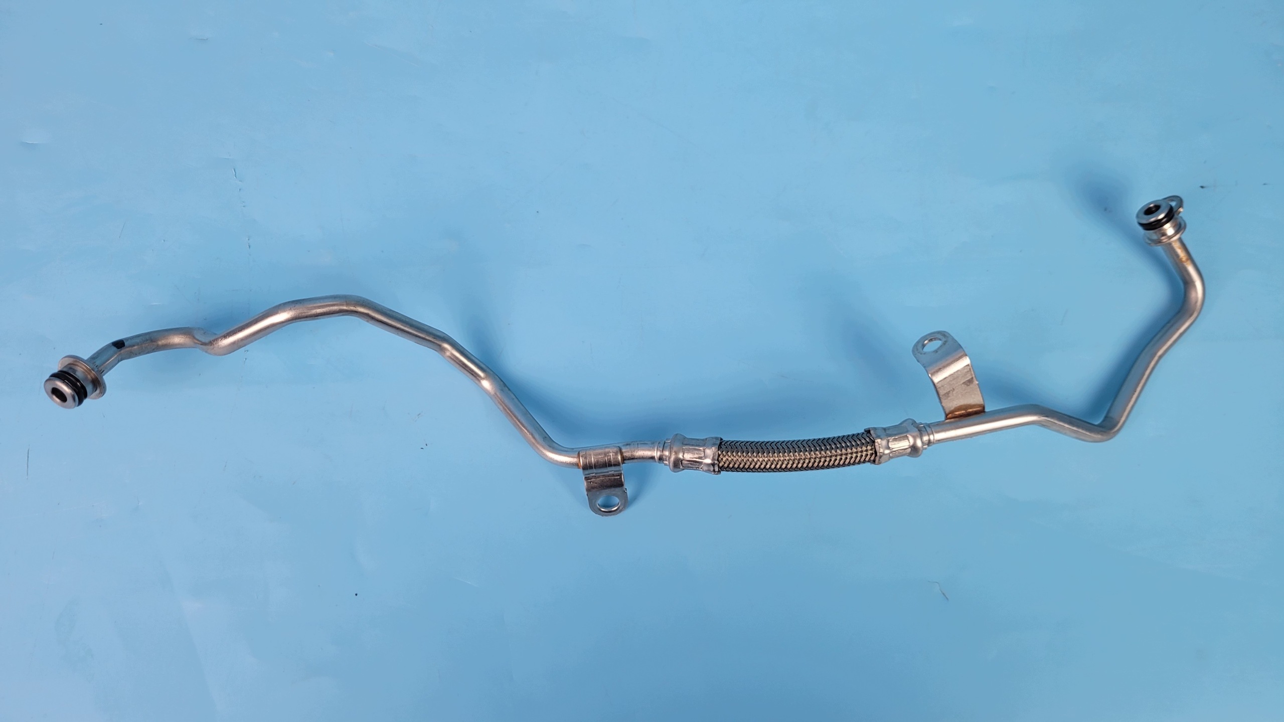 Mercedes-Benz Öleinfüllrohr OEM A6541802500 - Gebraucht image 10