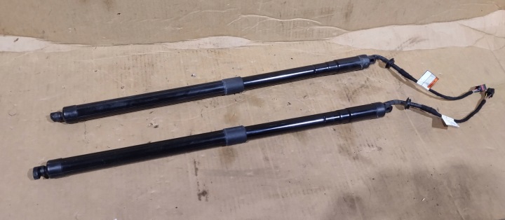 2x Takaluukun avaaja Taka Täysi sarja Range Rover Sport L494 CPLA-70354