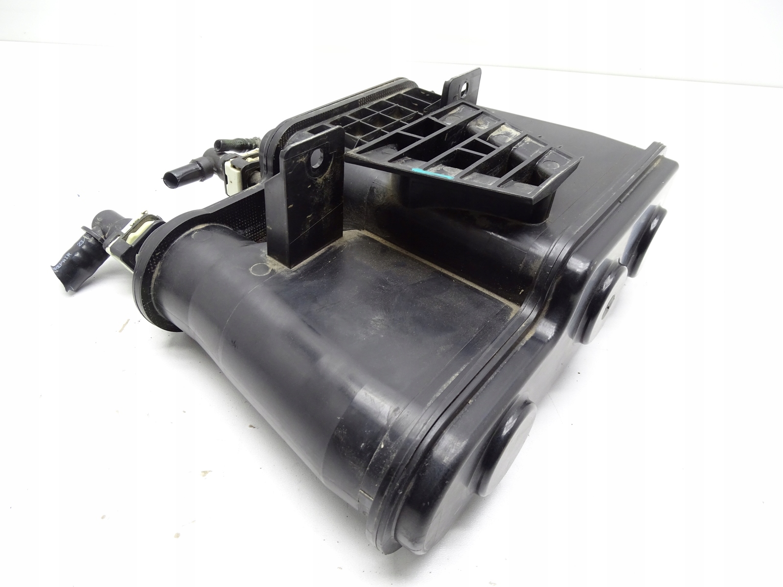 Filtro de carbón de combustible Volvo XC40 32203312 image 9