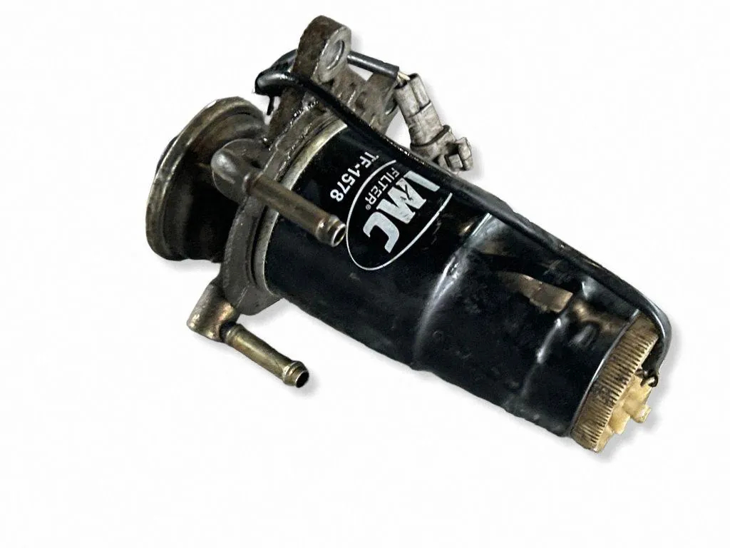 Toyota TF1578 Polttoainesuodatin - Käytetty OEM-osuus