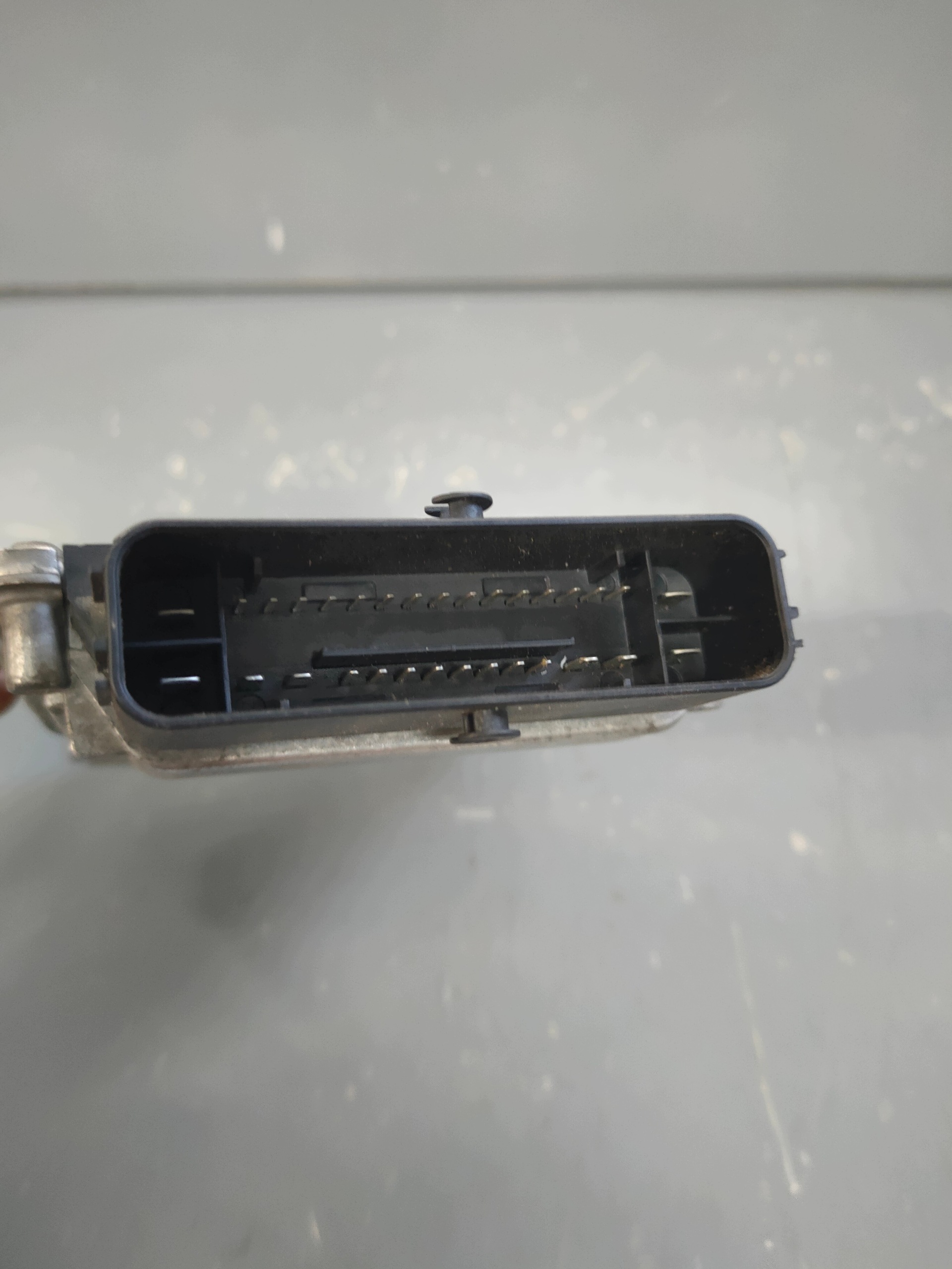 Audi AdBlue Control Module OEM 4M0907355D image 4