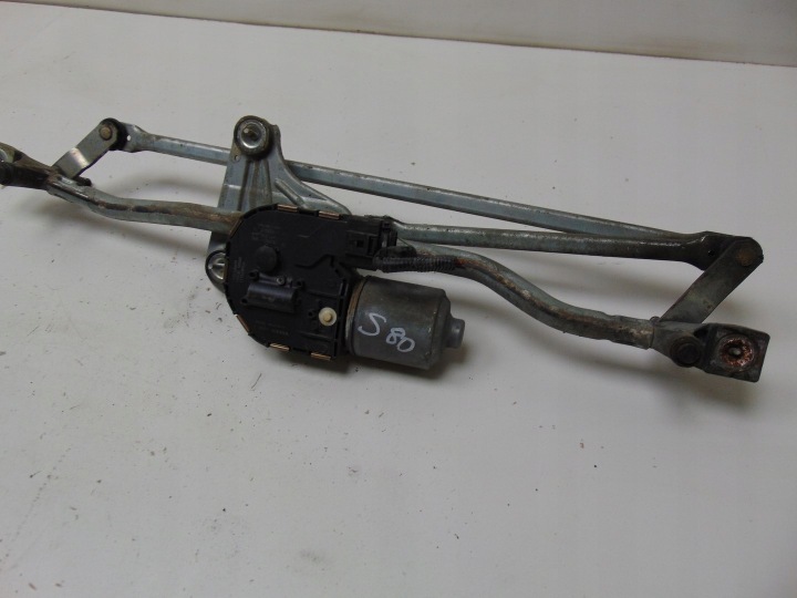 Tuulilasinpyyhkijän moottorimekanismi Volvo V70 III OE 31333456
