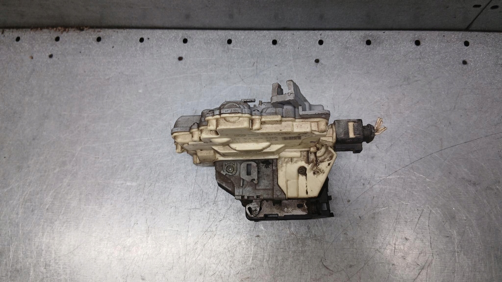 Right Rear Lock VW Passat B6 2.0TDI 05-10 Sedan 3C4839016A 7PIN