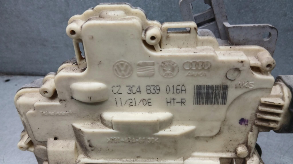 Höger baklås VW Passat B6 2.0TDI 05-10 Sedan 3C4839016A 7PIN image 3