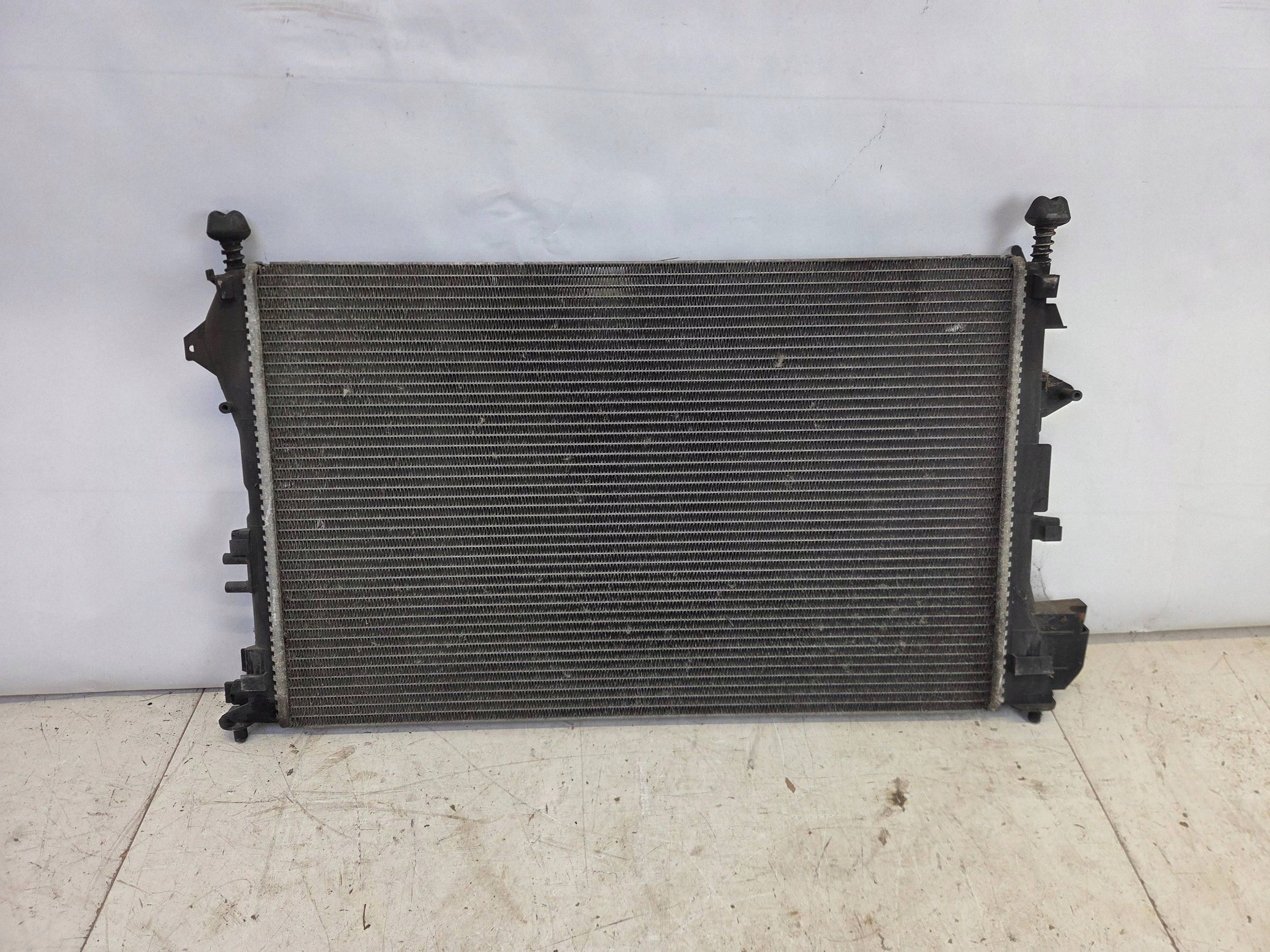 Radiateur d'eau SAAB 93 1.8t 2.0t 03-11 OEM 24418341 image 2