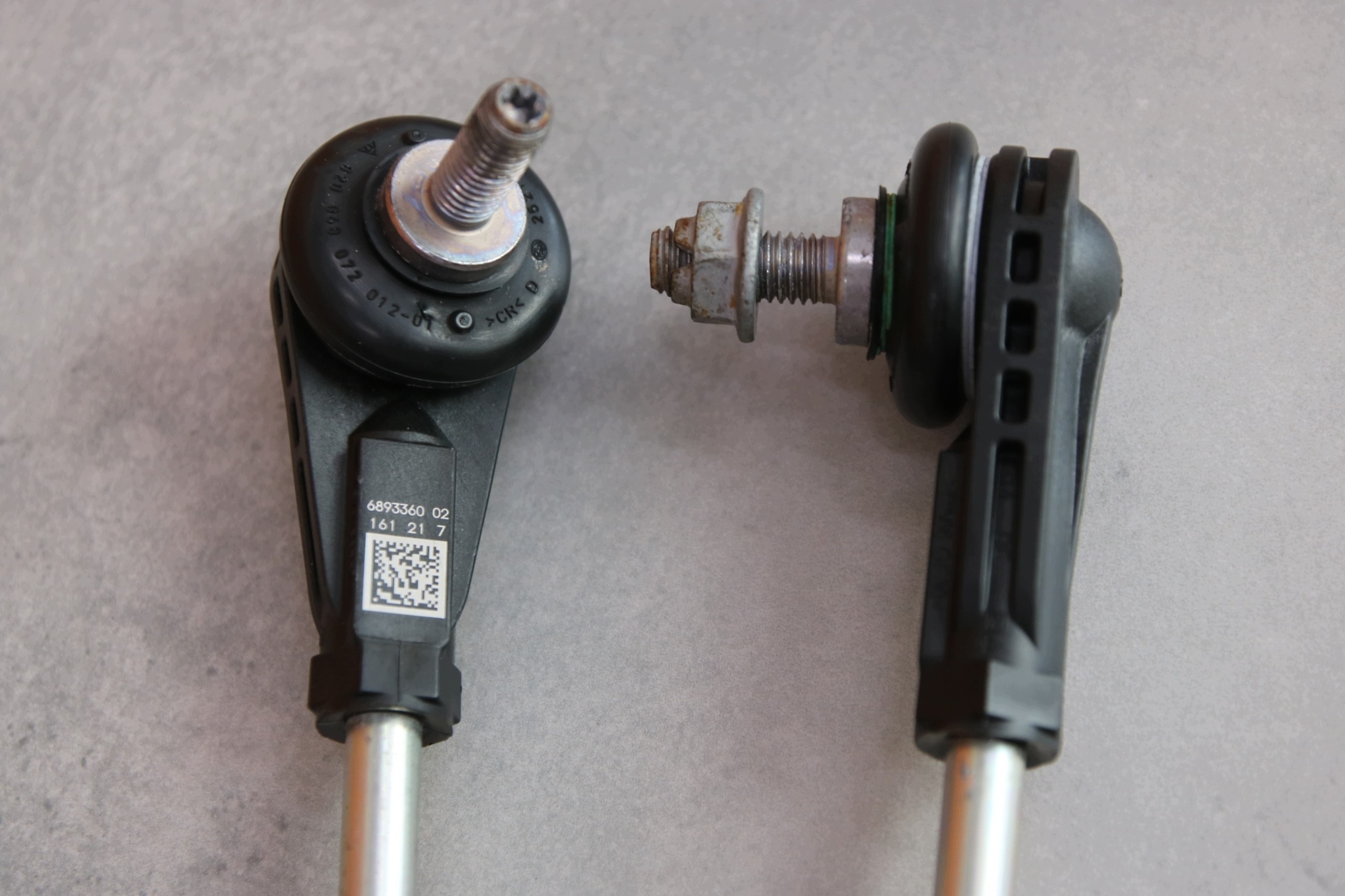 OEM 6893359 Front Left Stabilizer Link with Bolts image 6