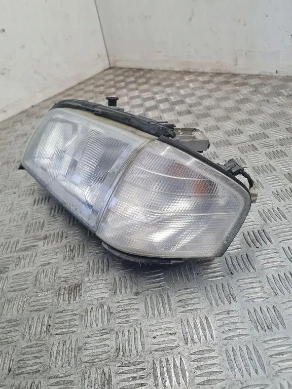 Farol esquerdo dianteiro MERCEDES-BENZ C (W202) A2028261180 2.2L 1999 image 2