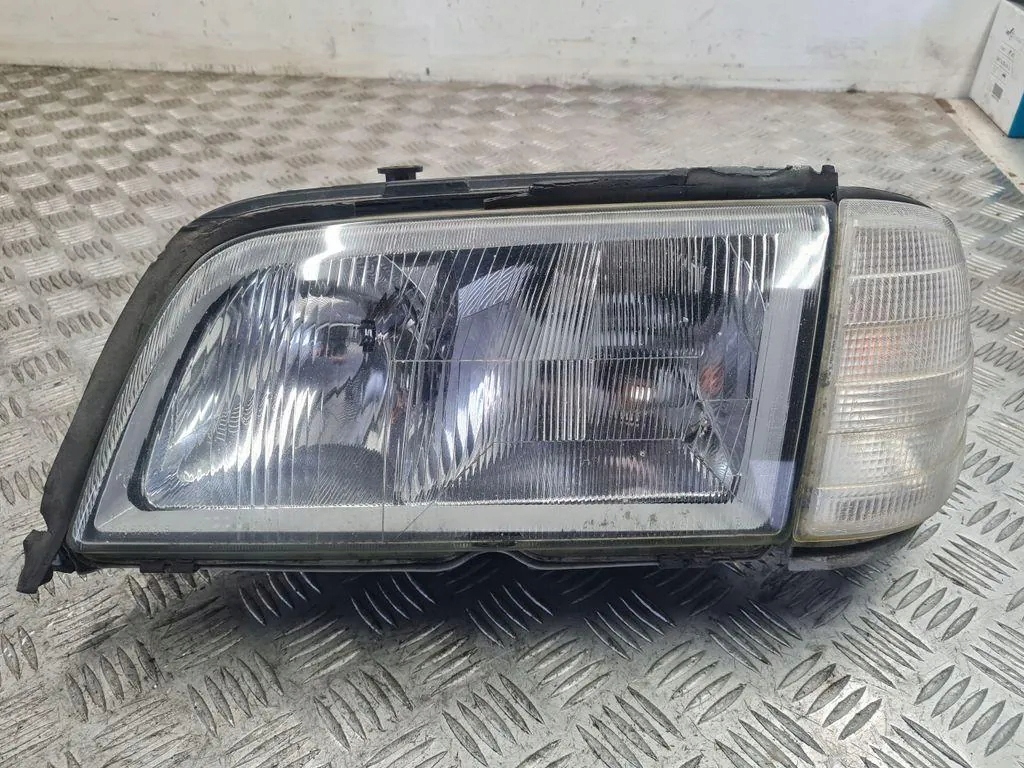 Farol esquerdo dianteiro MERCEDES-BENZ C (W202) A2028261180 2.2L 1999 image 3