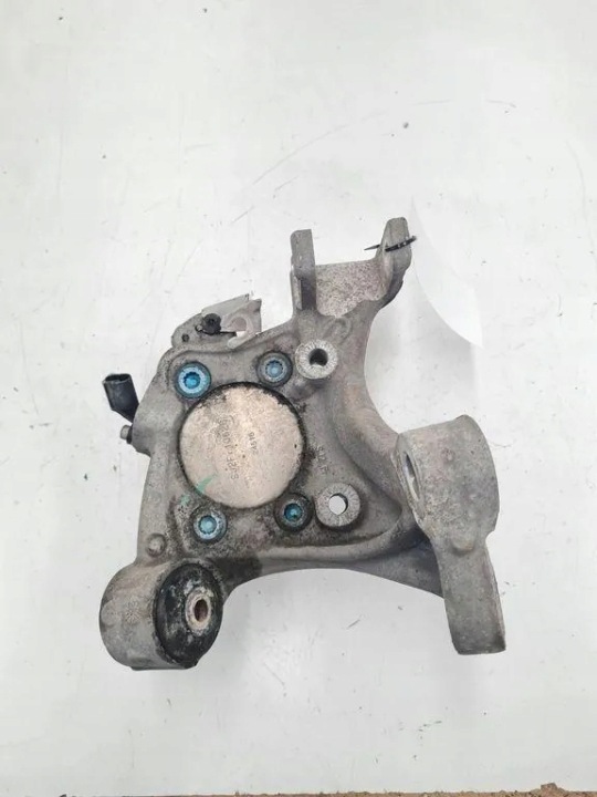 Moyeu de roue arrière droite AUDI A6 AVANT (4F5, C6) 4F0505434H 2008