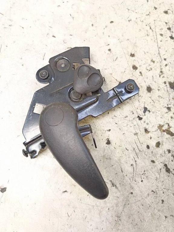 Manija de puerta corrediza OEM 8200004828 Renault Trafic II image 4