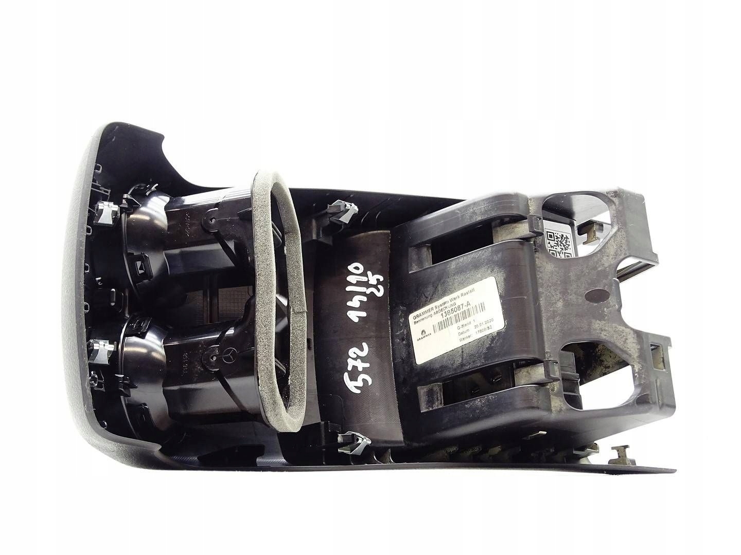 Mercedes B W247 2019 USB Socket A2478200301 image 6