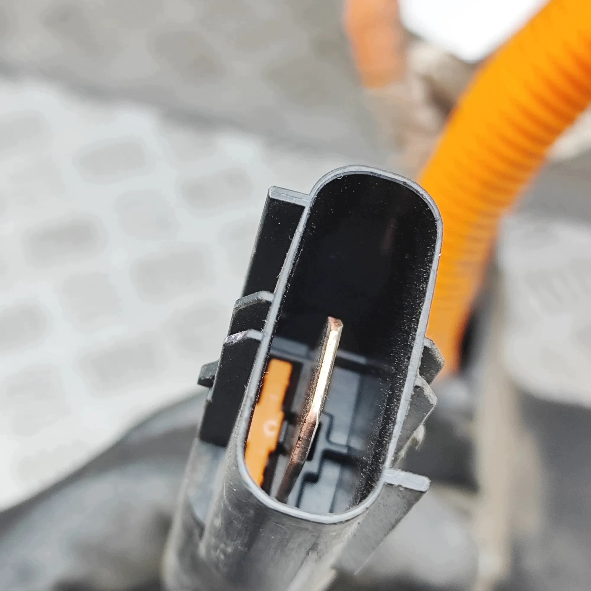 Fiat Jeep Charging Socket Cable OEM 52191226 image 4