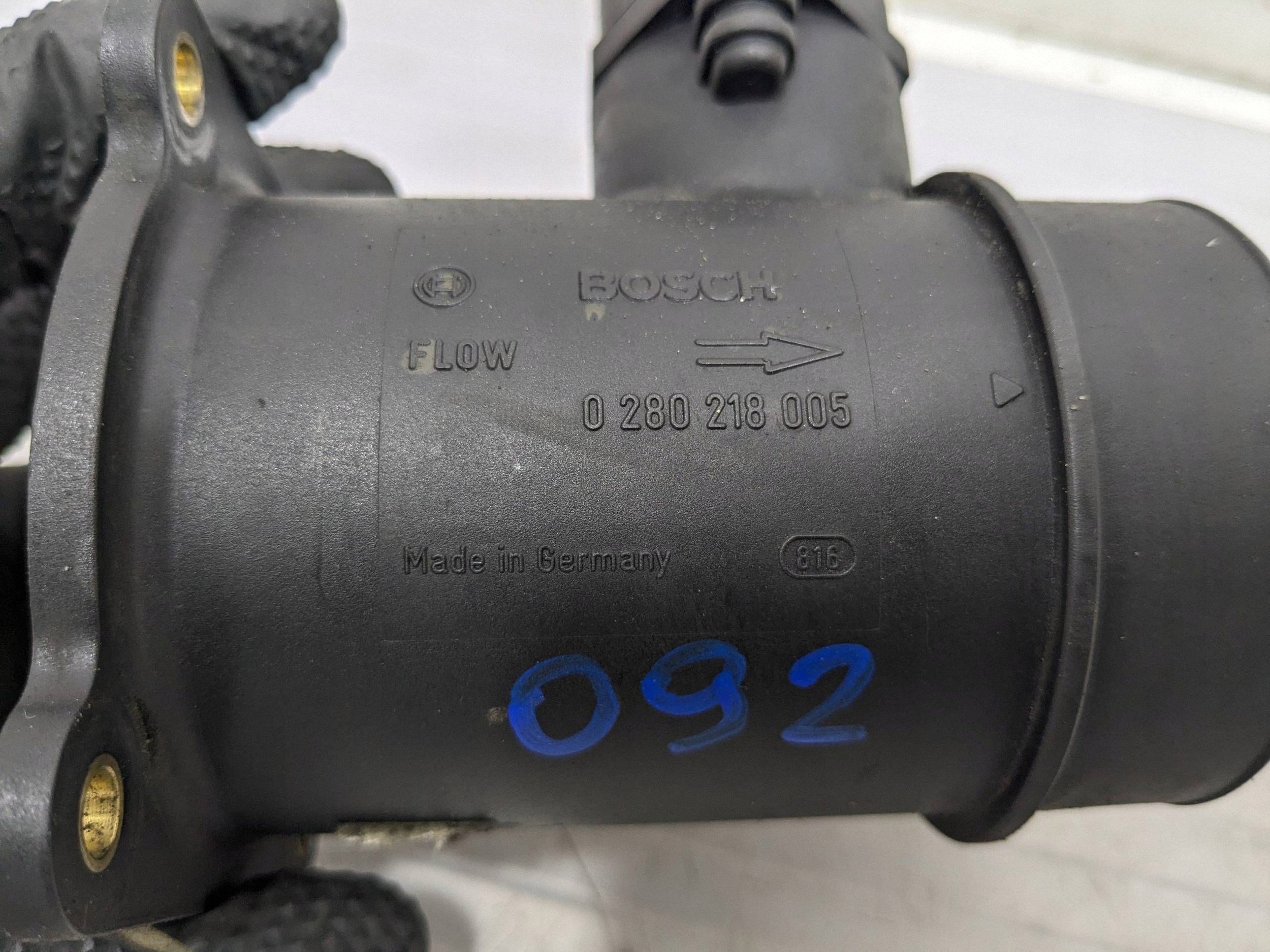 Sensor de flujo de aire Nissan Almera Tino 2003 OEM 028021 image 3