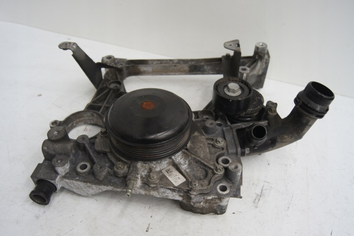 MERCEDES W205 2.2 CDI 17R 163KM A6512006001 Water Pump
