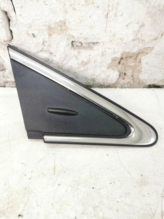 OEM 6011705021 Toyota Säulenverkleidung - Gebraucht image 2