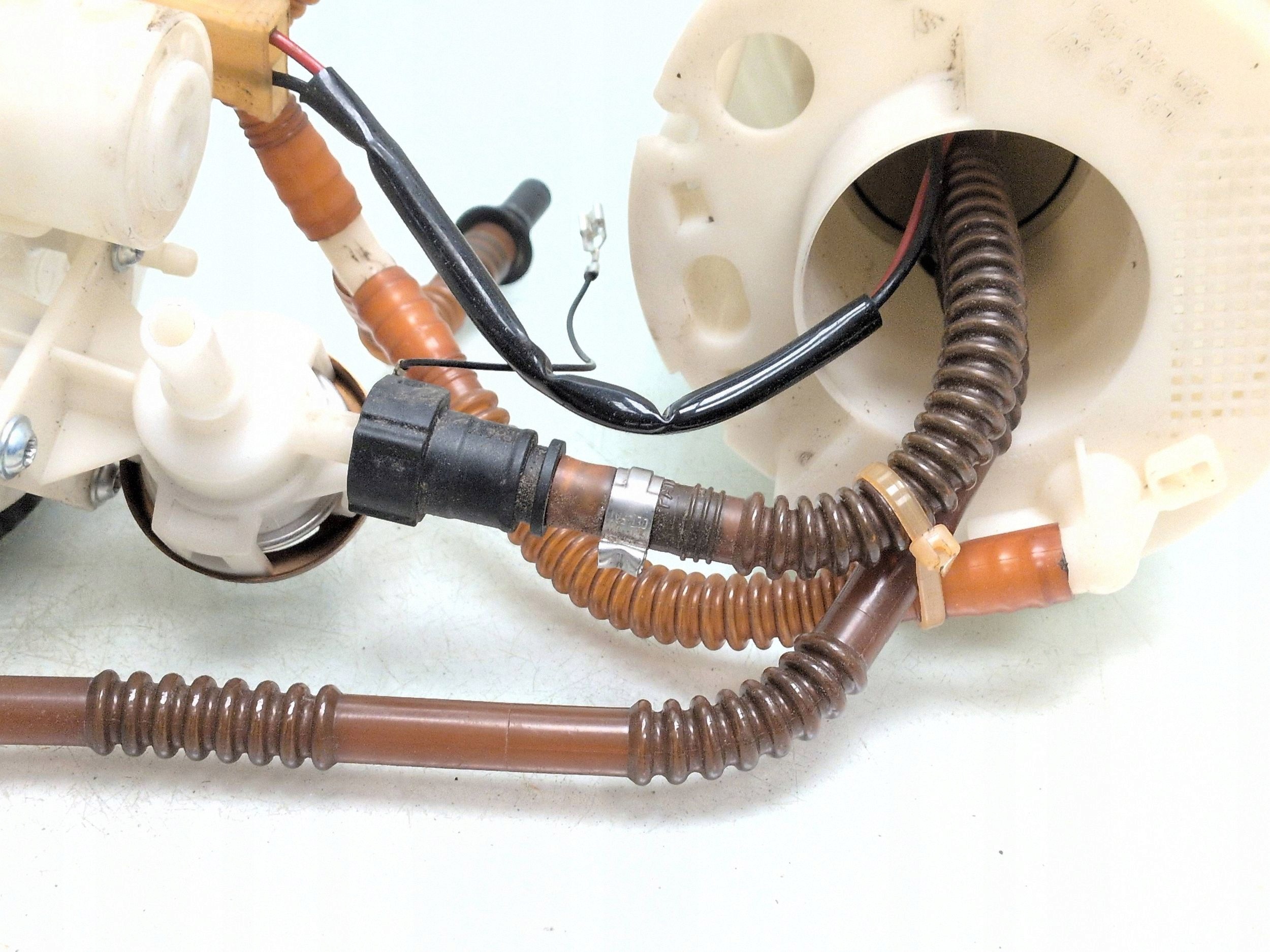 Kraftstoffpumpenfilter OEM 7L0919679A für Cayenne/Touareg image 8