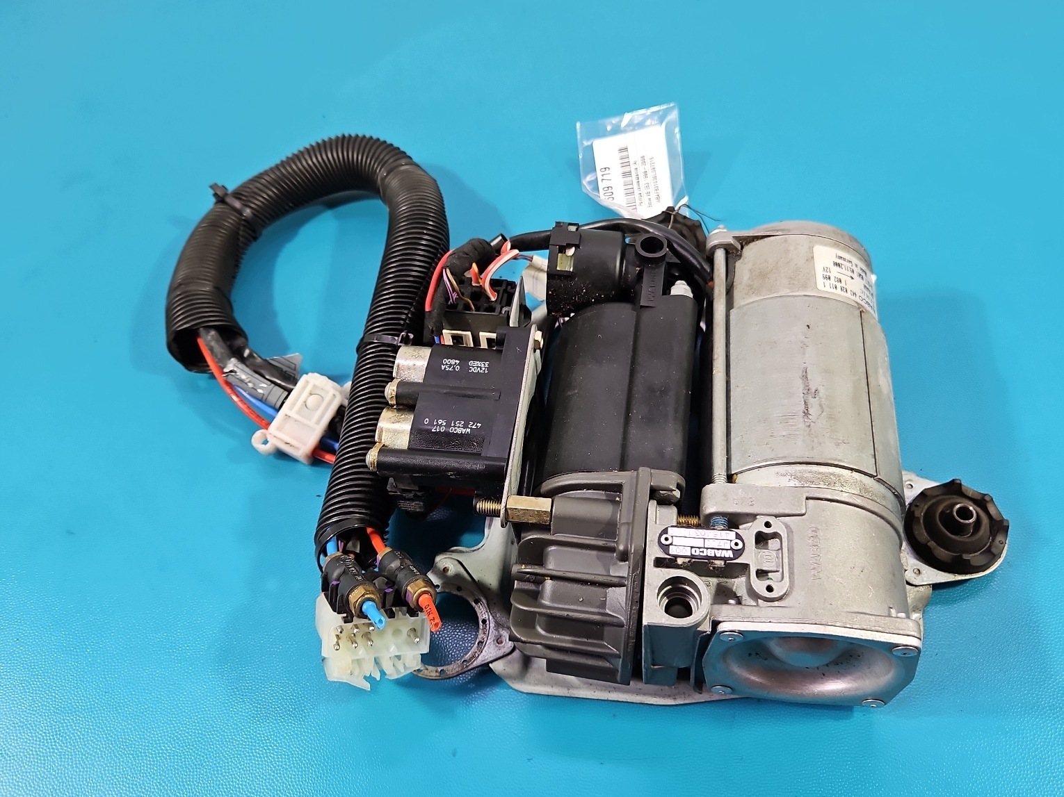 Compressor suspensão ar OEM 4430200111 BMW E39 image 3