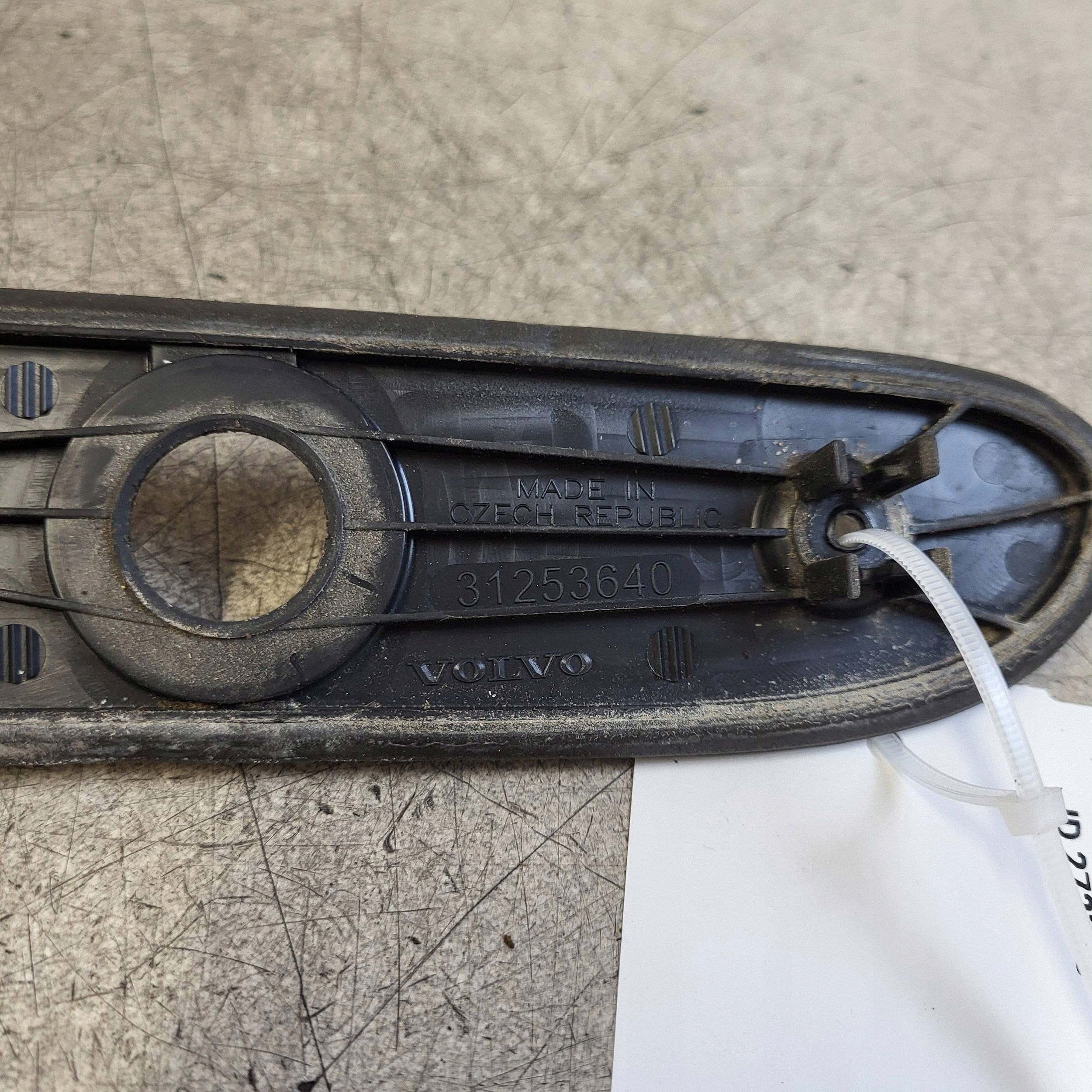 Volvo S60 Kennzeichenleuchte Heck OEM 31253640 image 5