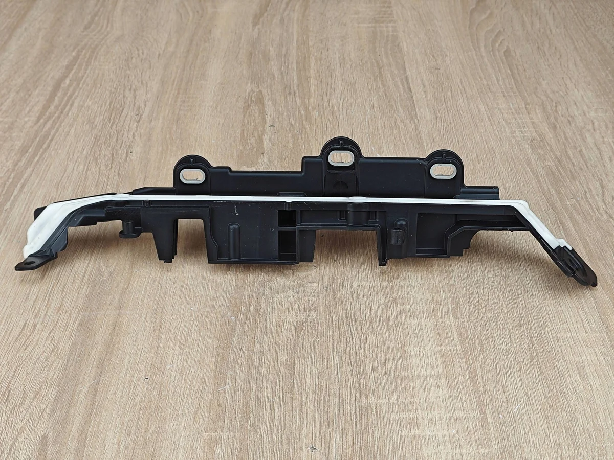 Supporto parabrezza BMW G30 9334788