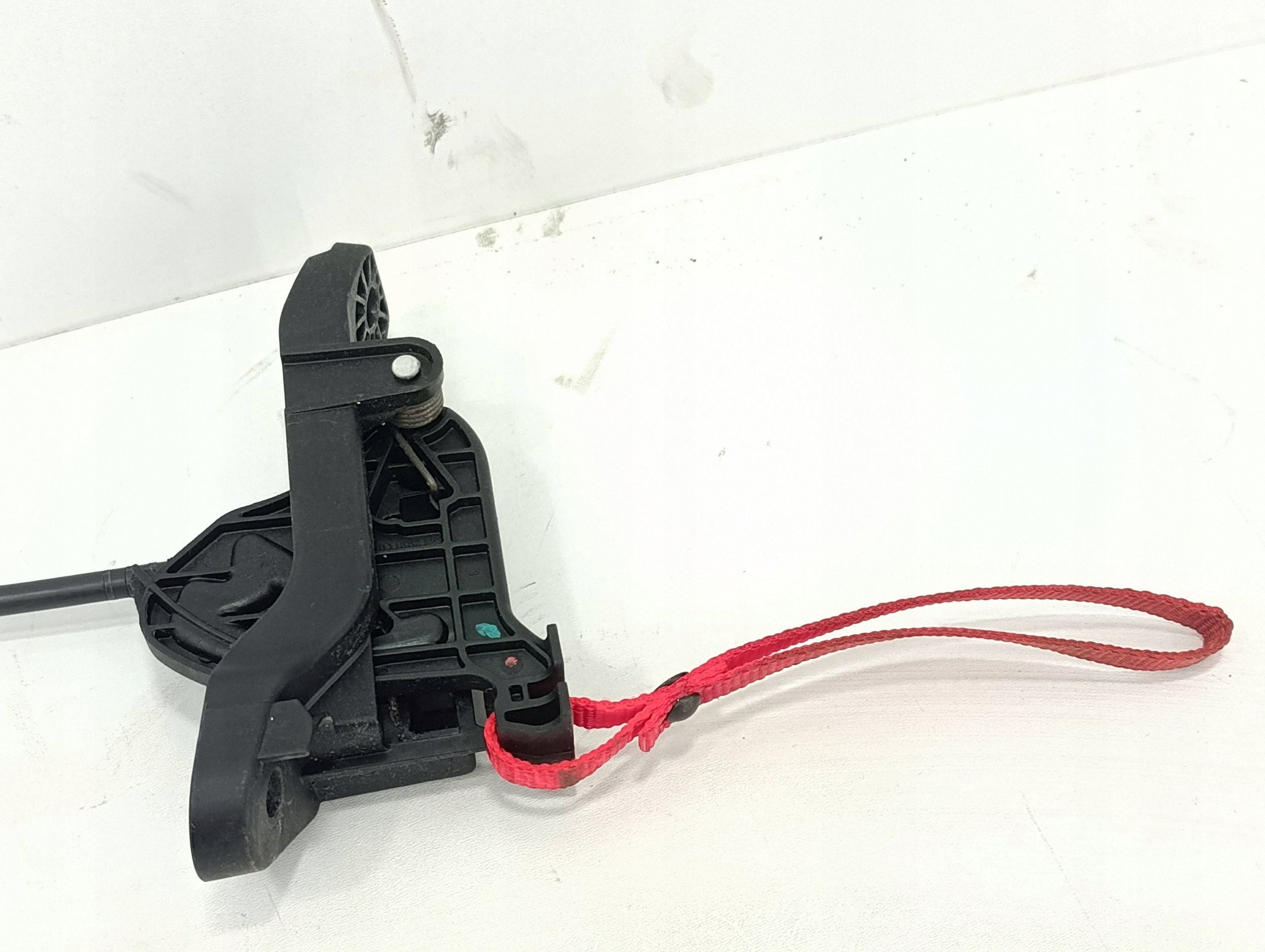 Levier de déverrouillage frein à main OEM 68252729AI image 4