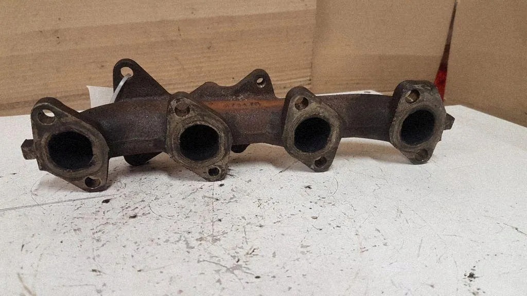 Pakoputken keräin OEM 471170 Nissan Qashqaille image 3