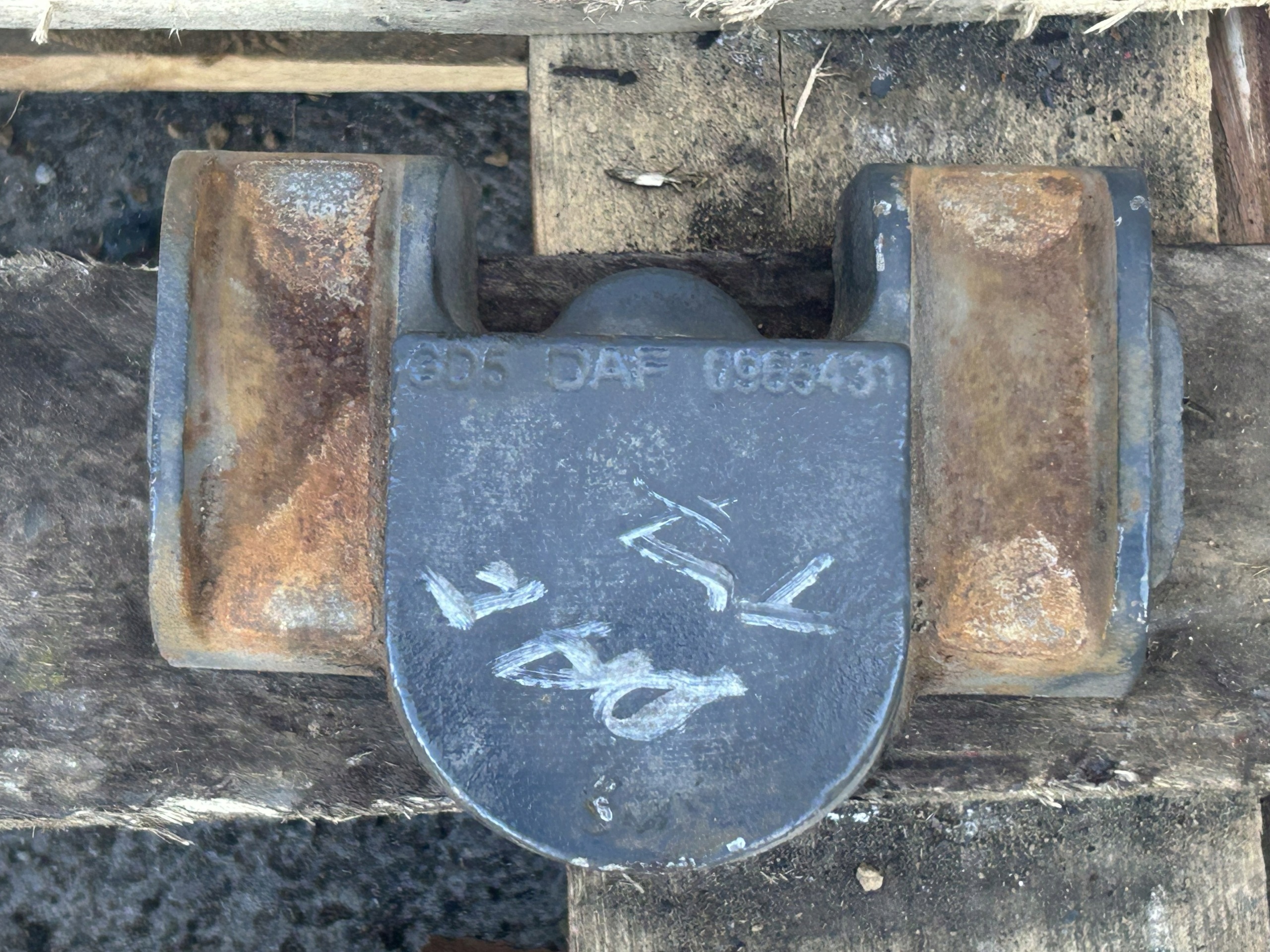 DAF OE 0965431 Placa Base Muelle para XF 106 Euro 6 image 2