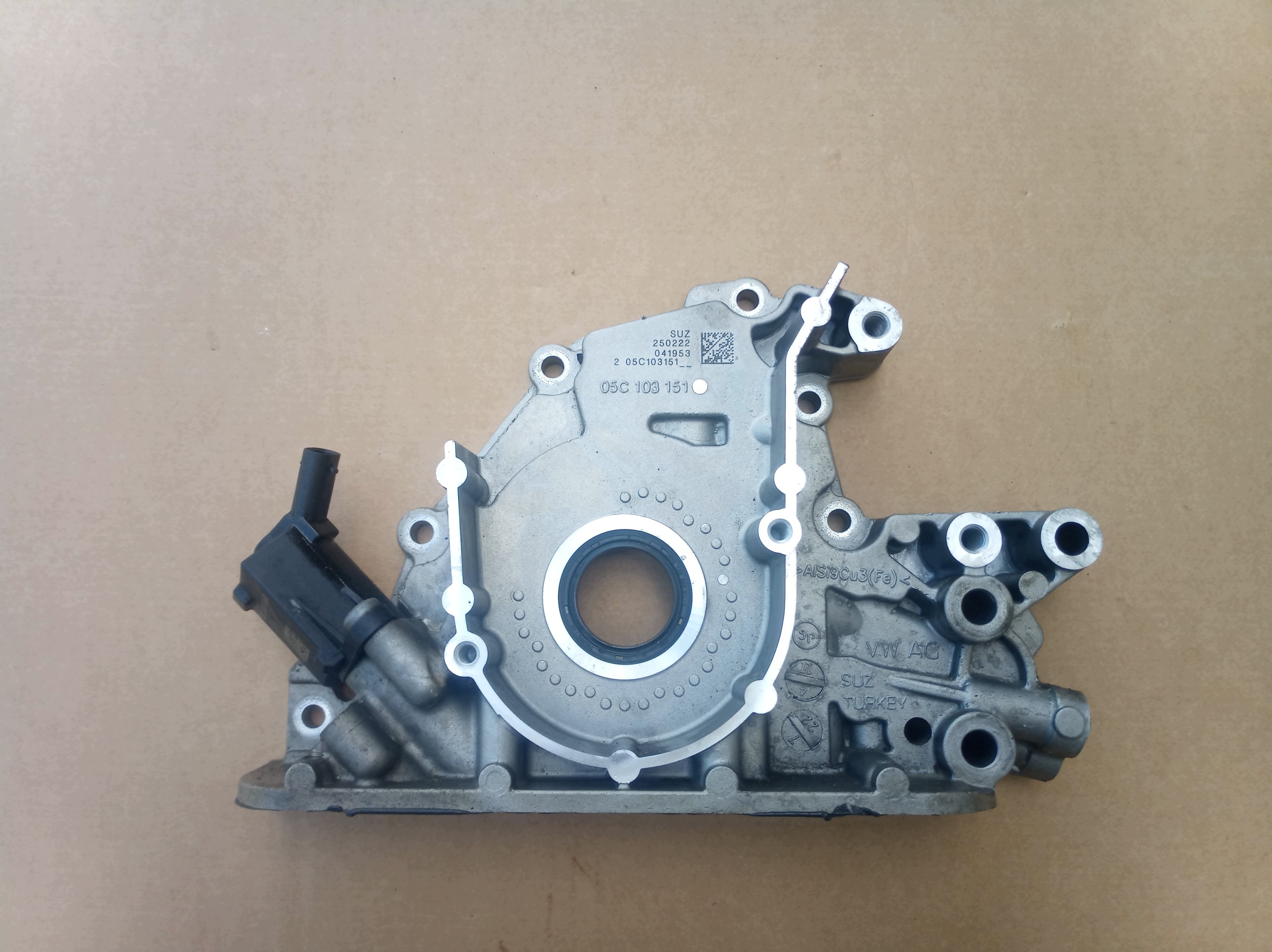 Skoda Scala Öljypumppu OEM 05C103153 1.0 TSI image 2