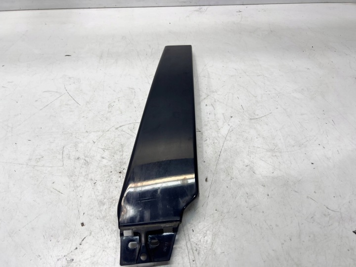 Vasen pilarin suojus AUDI A3 8P SPORTBACK 8P4853289A