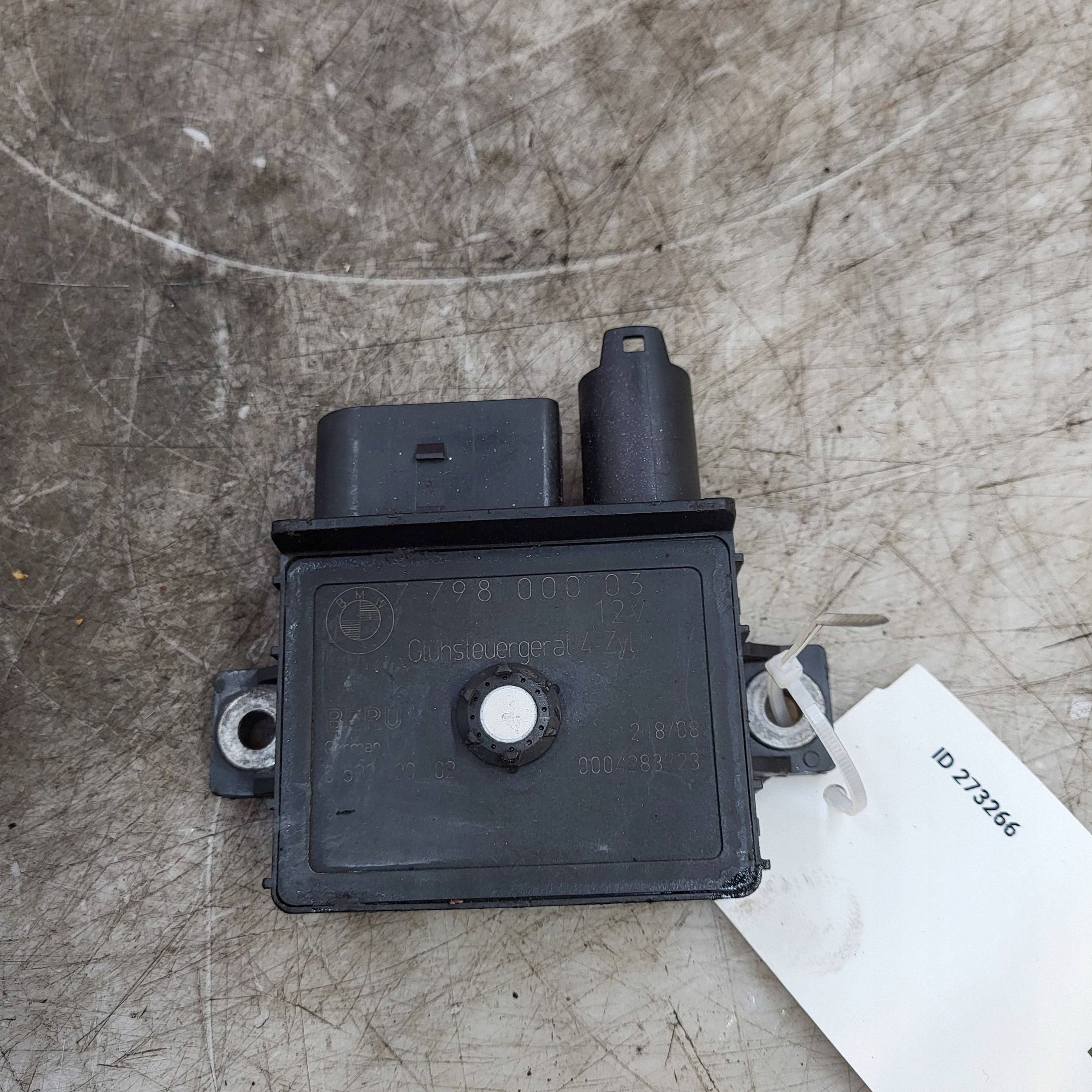 BMW E84 Glow Plug Relay 1.8D OE 7798000 image 2