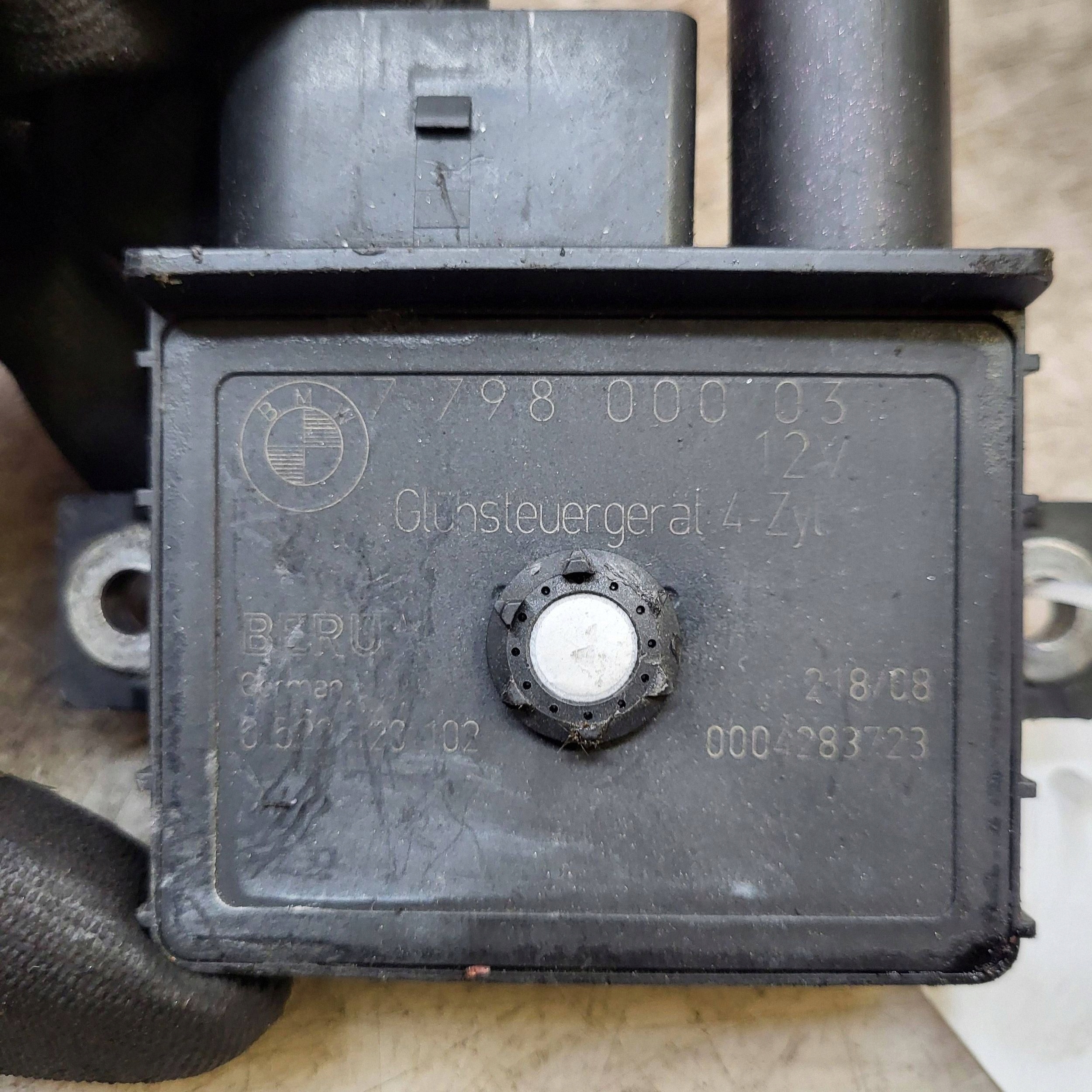 BMW E84 Glow Plug Relay 1.8D OE 7798000 image 4